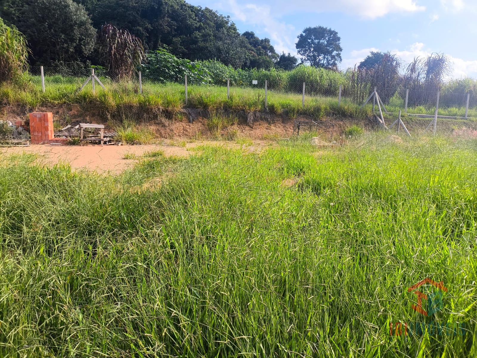 Ibiúna Terreno com 1.100m  - aceita financiamento ou veículo c...