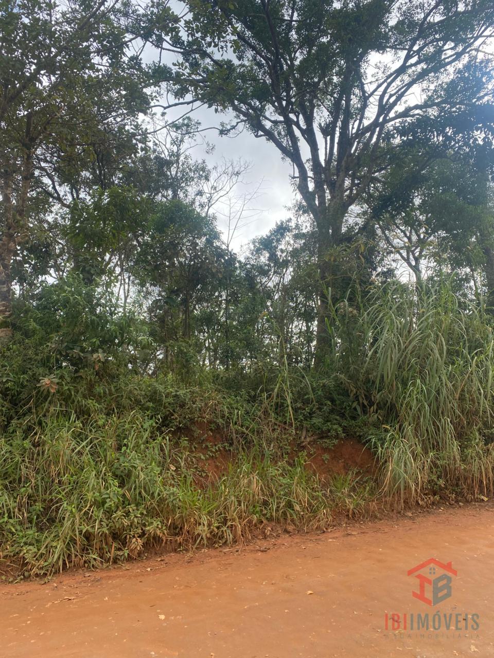 Terreno à Venda em Ibiúna/SP - 1800 m2