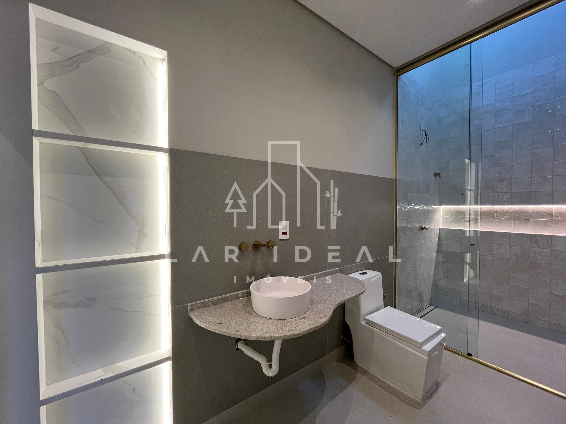 Casa no Jardim Bourbon, próximo ao Shopping Catuaí Paladium
