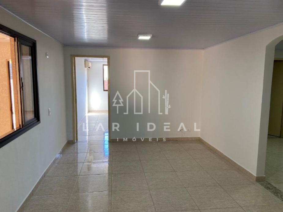 Casa Ampla e com Quintal no Jd. Tarobá, com 1 Suíte e 2 Quartos