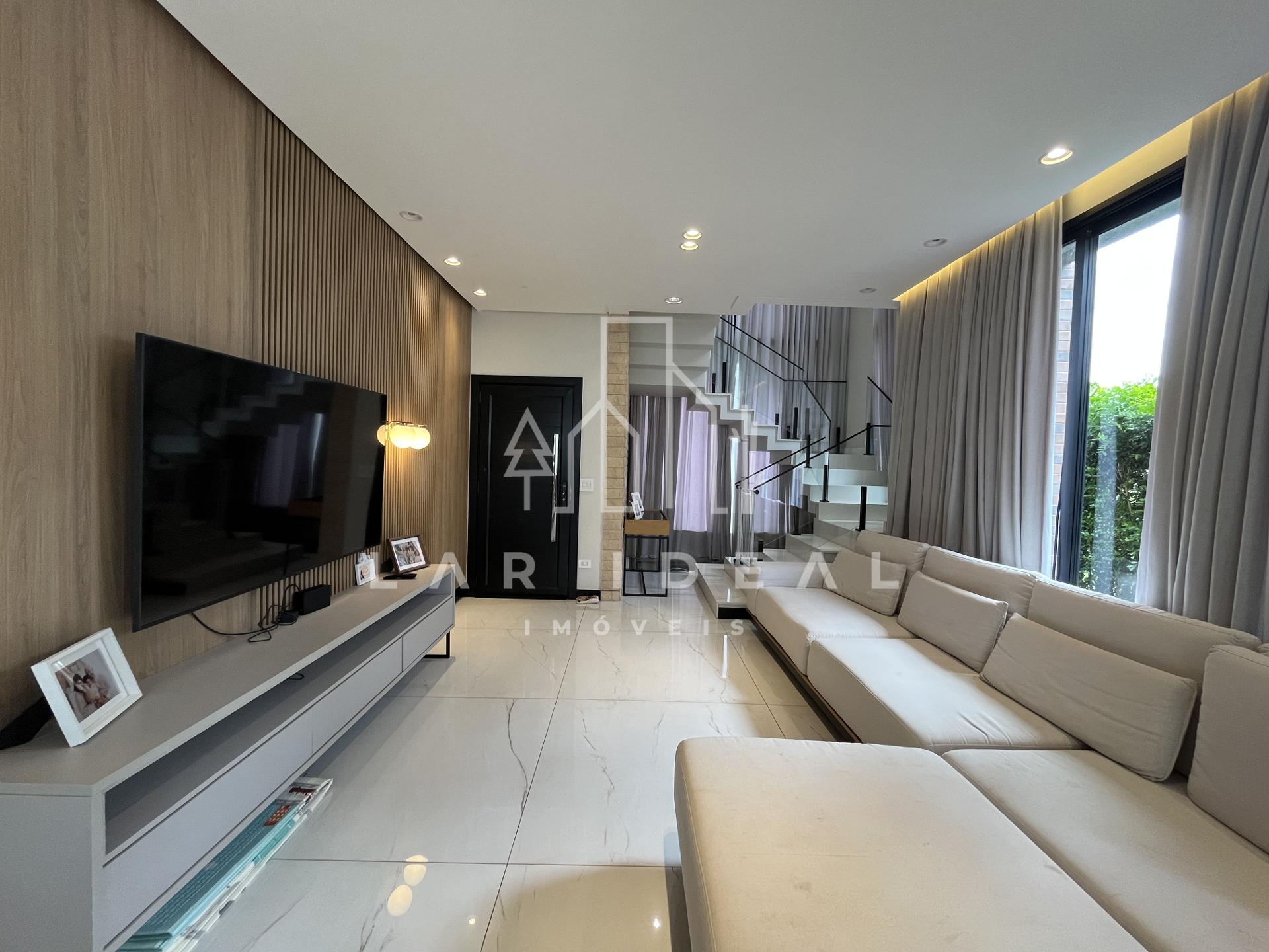 Sobrado de Luxo Semimobiliado com SPA e 3 Suítes no Condomínio Terras Alpha II