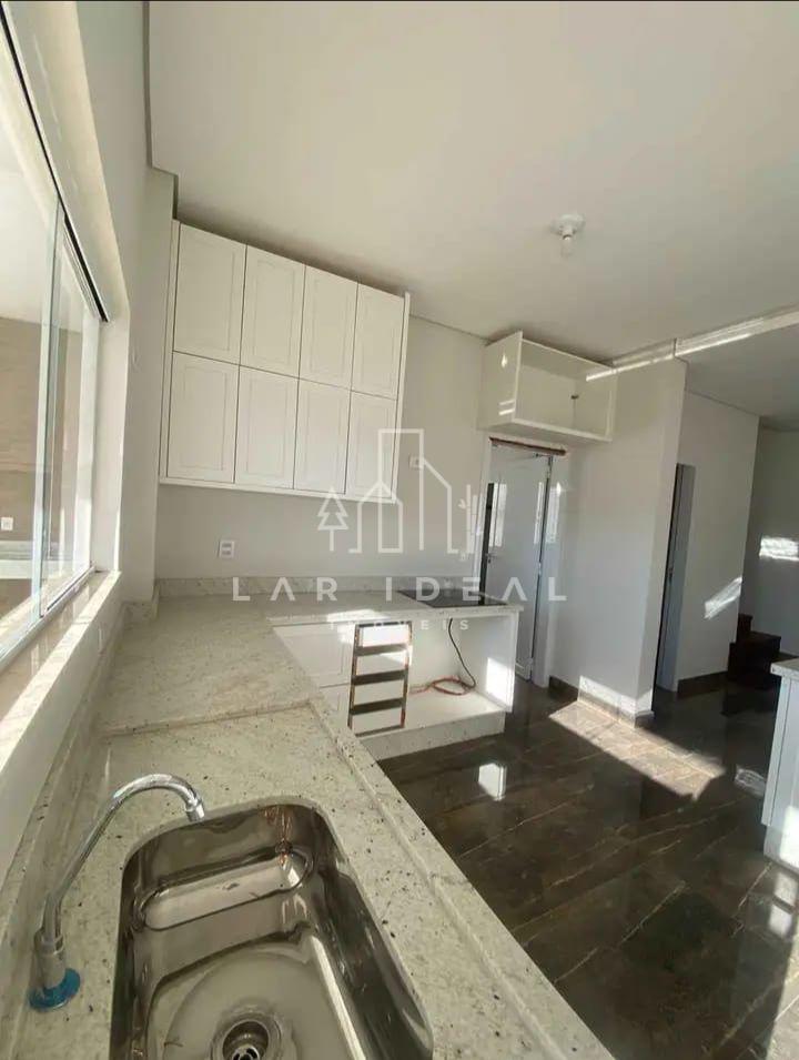 Sobrado Semimobiliado no Condominio Don Jose com 01 Suíte e 02 Quartos