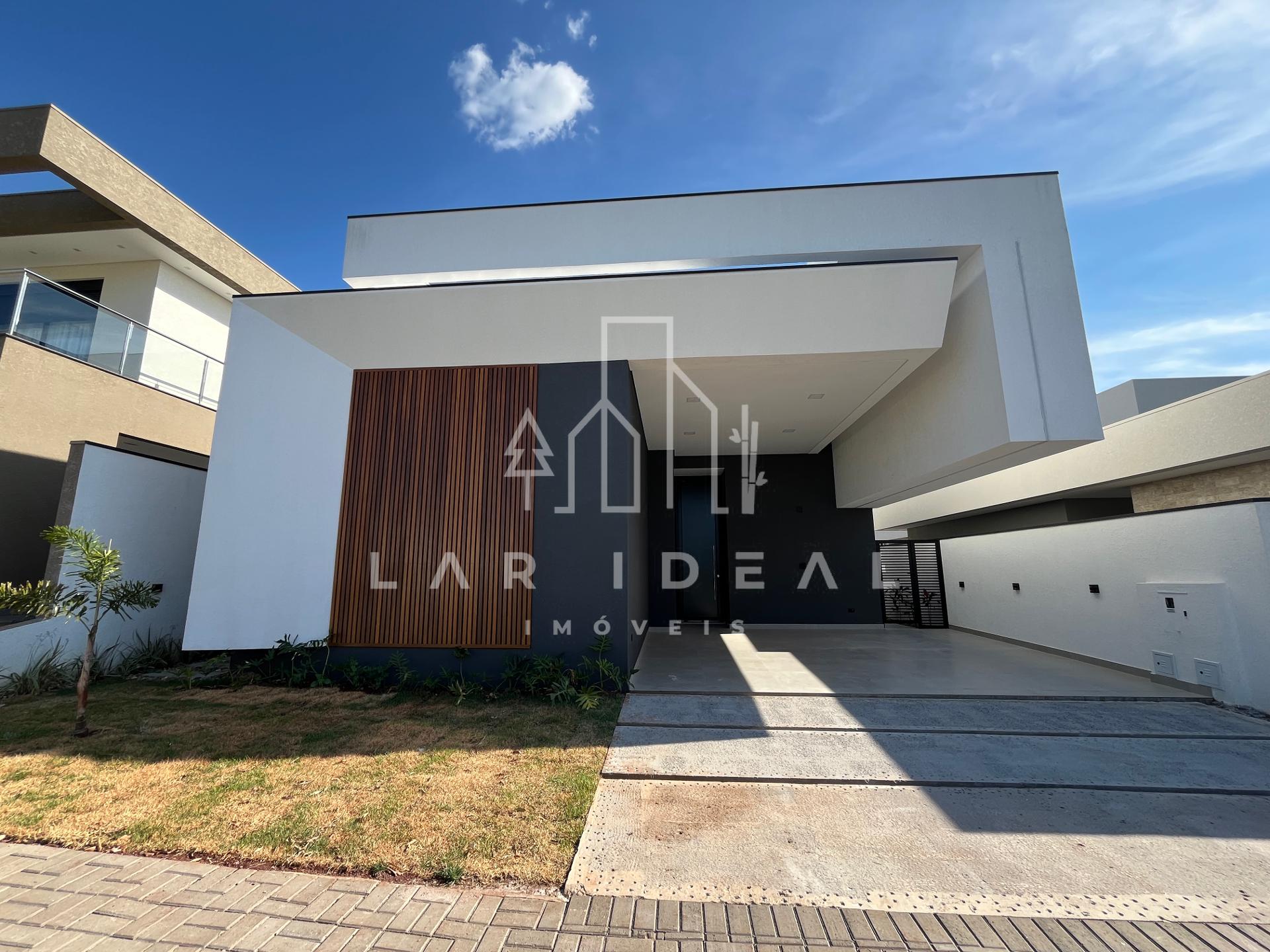 Casa no Condomínio Vila Firenze, com 03 suítes sendo uma master.