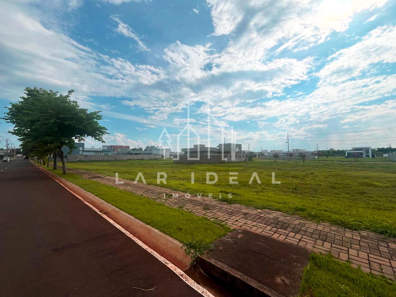 Excelente Terreno com 300m² no Condomínio Iguaçu, com fácil acesso Av. das Cataratas