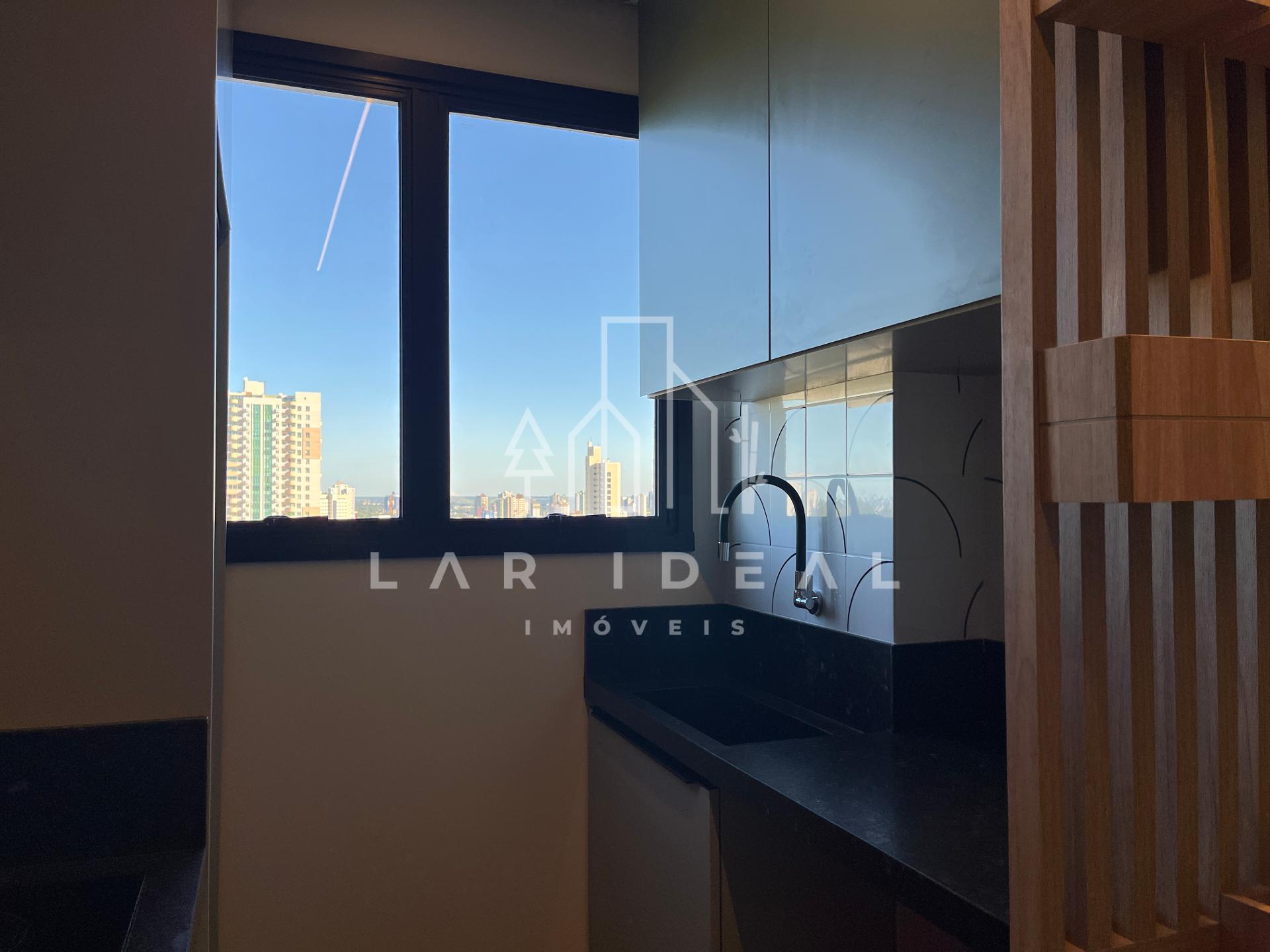 Apartamento Semimobiliado com 1 Suíte, próx. ao Fórum, no Edificio Villa Fomm