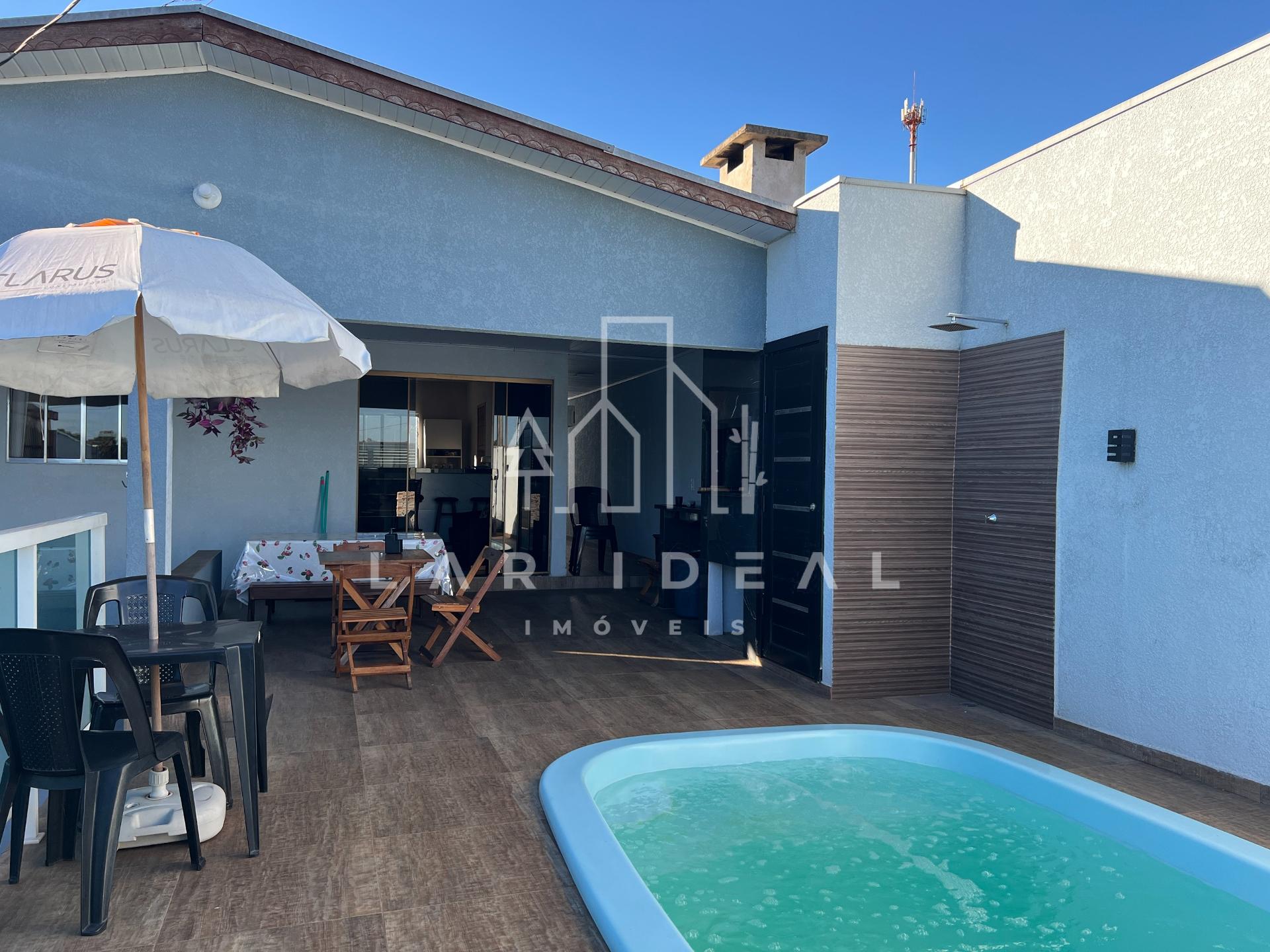 Casa mobiliada, com piscina, churrasqueira e 2 quartos na Vila Adriana
