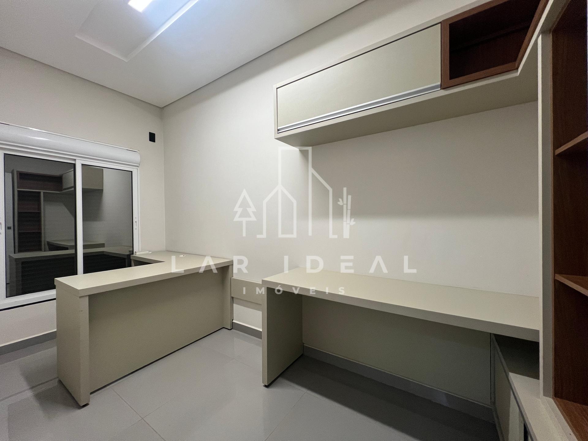 Belissima casa semimobiliada no Madre Tereza com 2 quartos e 2 suítes