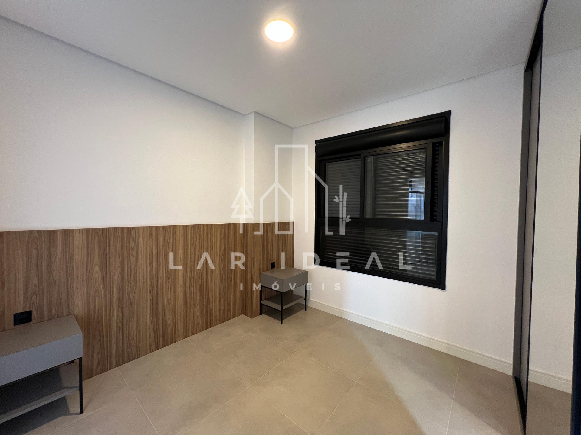 Apartamento semimobiliado na av. pedro basso, Edificio Villa Fomm, com 1 suíte e 1 quarto