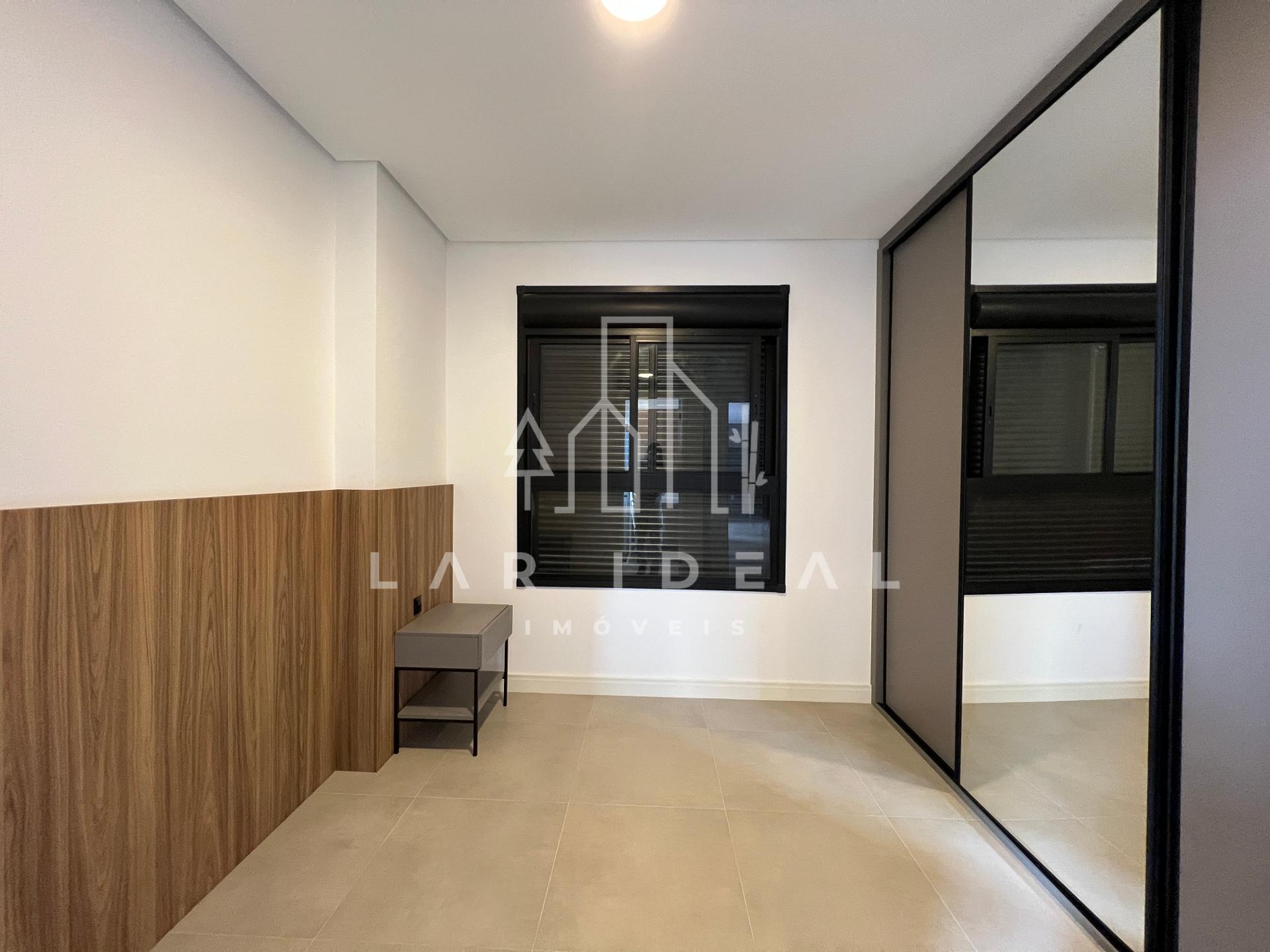 Apartamento semimobiliado na av. pedro basso, Edificio Villa Fomm, com 1 suíte e 1 quarto