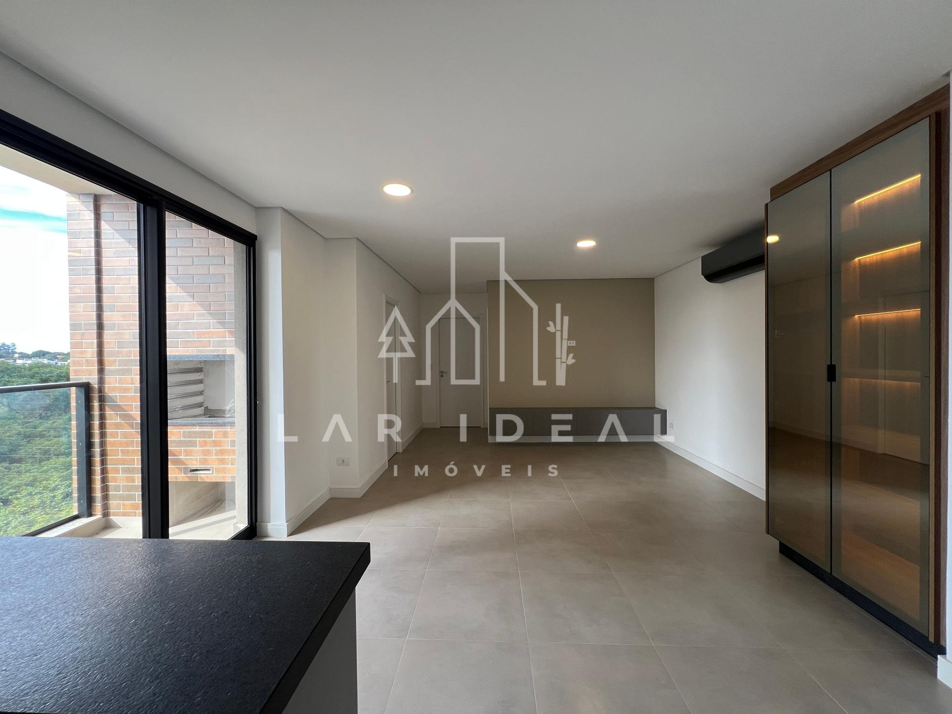 Apartamento semimobiliado na av. pedro basso, Edificio Villa Fomm, com 1 suíte e 1 quarto