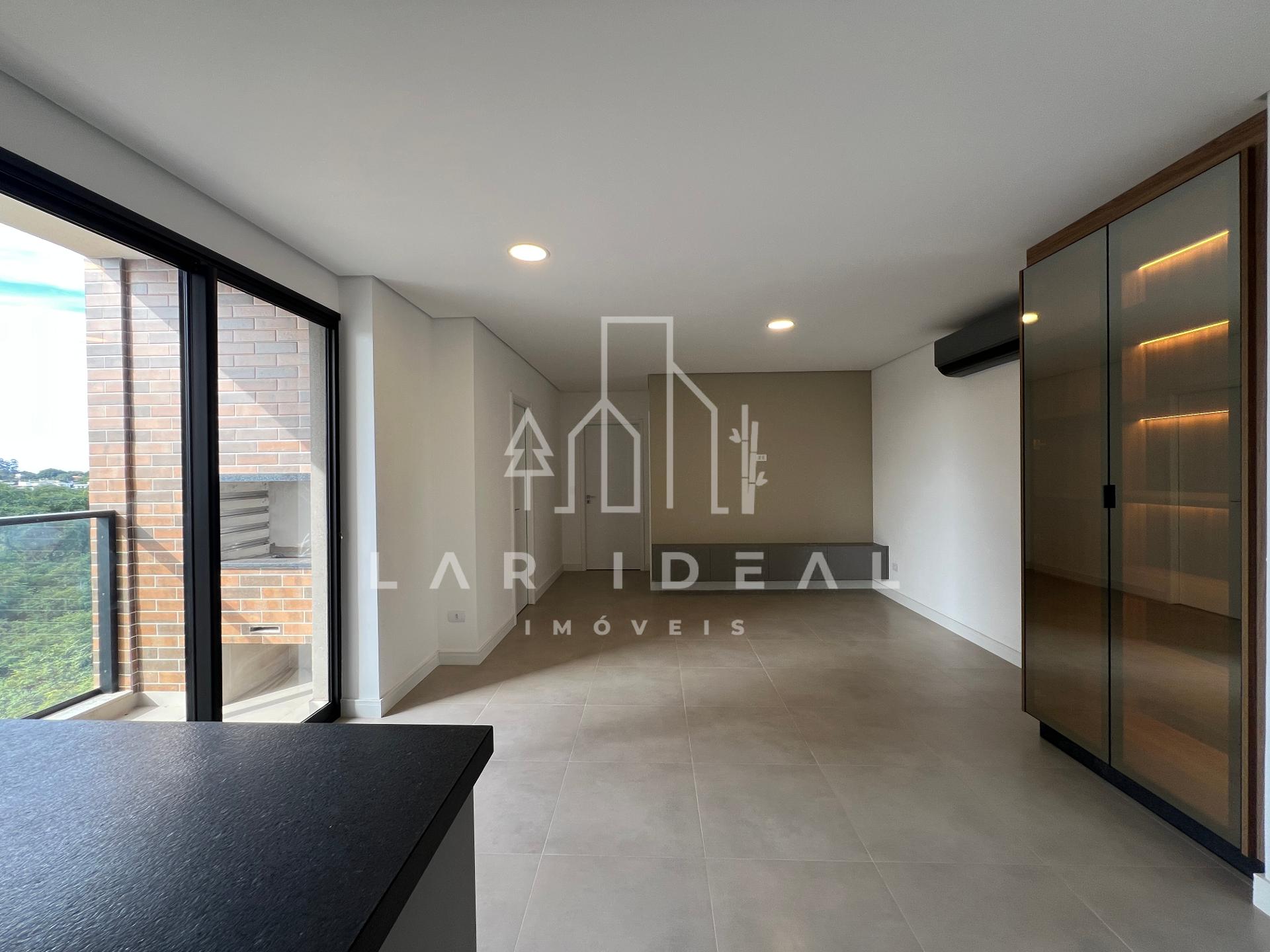 Apartamento semimobiliado na av. pedro basso, Edificio Villa Fomm, com 1 suíte e 1 quarto