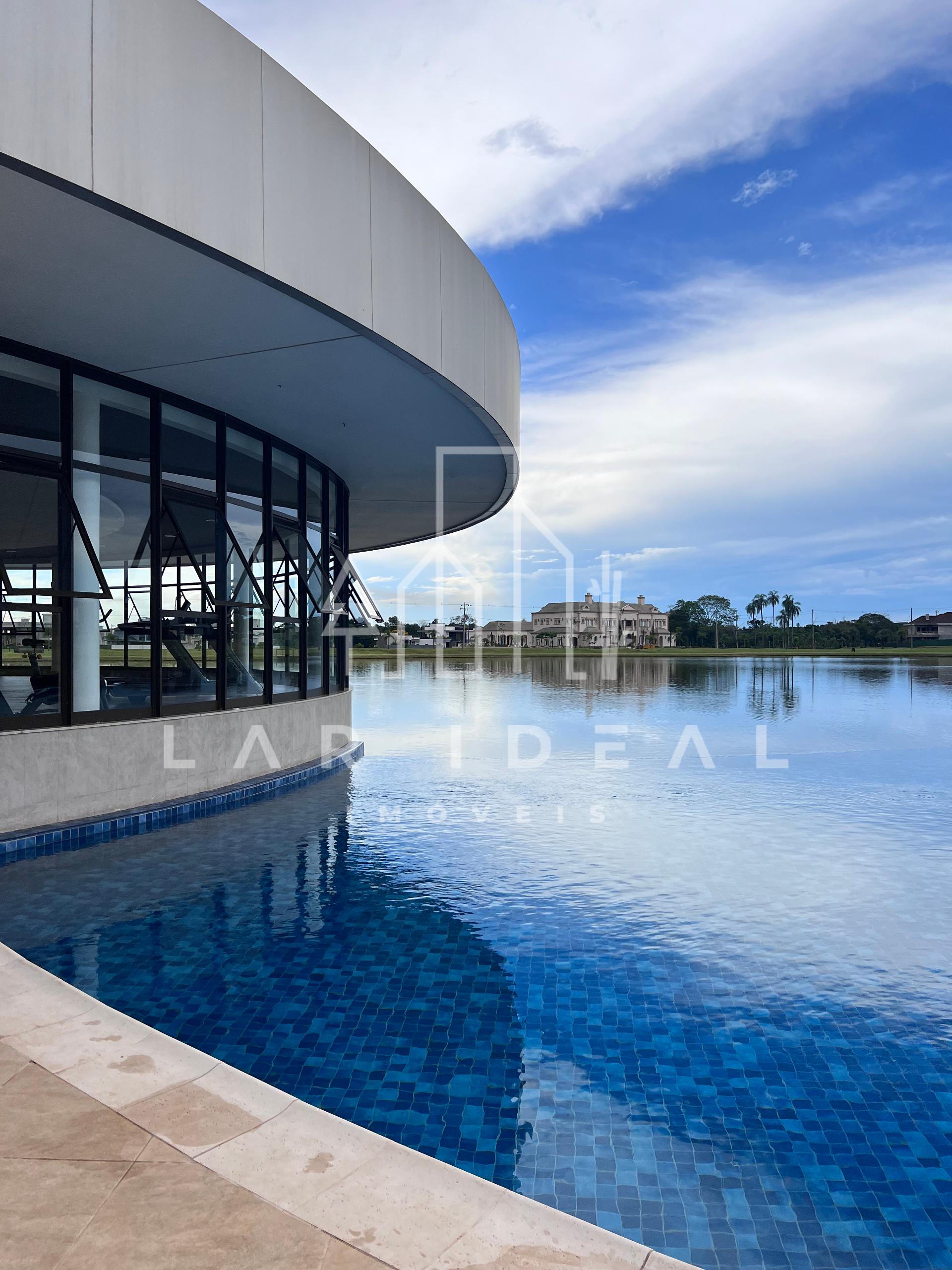 Terreno de 500m  no Condomínio Royal Boulevard, com exclusividade e lazer completo