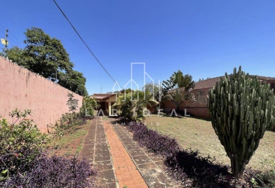 Casa, com amplo terreno no Jardim Karla, FOZ DO IGUACU - PR
