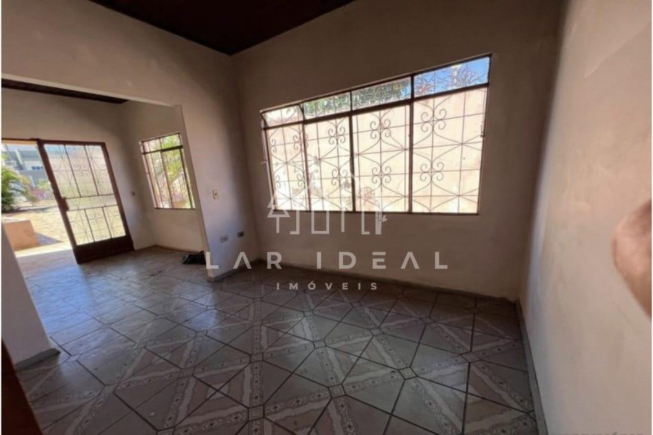 Casa, com amplo terreno no Jardim Karla, FOZ DO IGUACU - PR