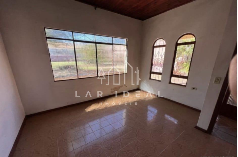 Casa, com amplo terreno no Jardim Karla, FOZ DO IGUACU - PR