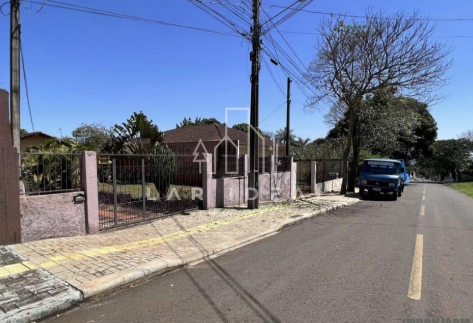 Casa, com amplo terreno no Jardim Karla, FOZ DO IGUACU - PR