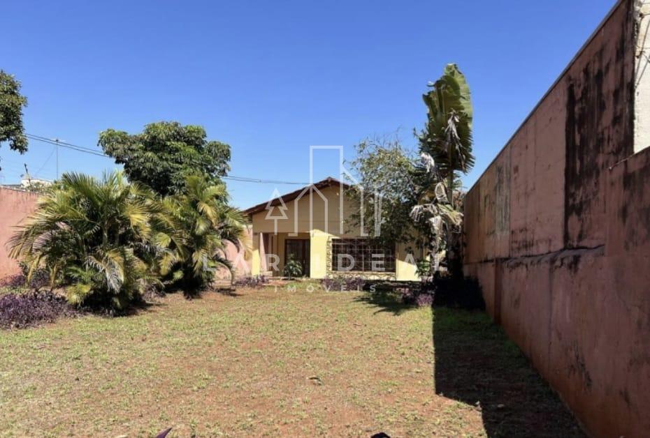 Casa, com amplo terreno no Jardim Karla, FOZ DO IGUACU - PR