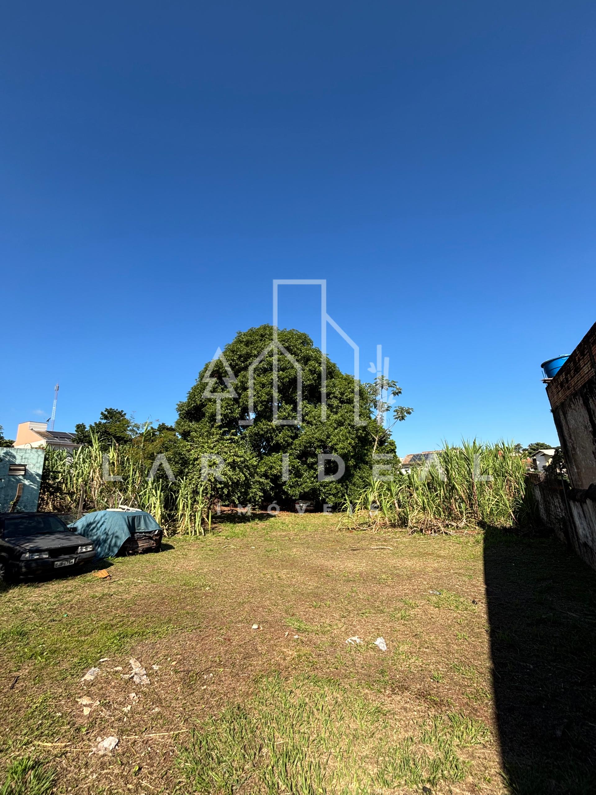 Sala Comercial à Venda na República Argentina em terreno de 1.674 m² em Foz