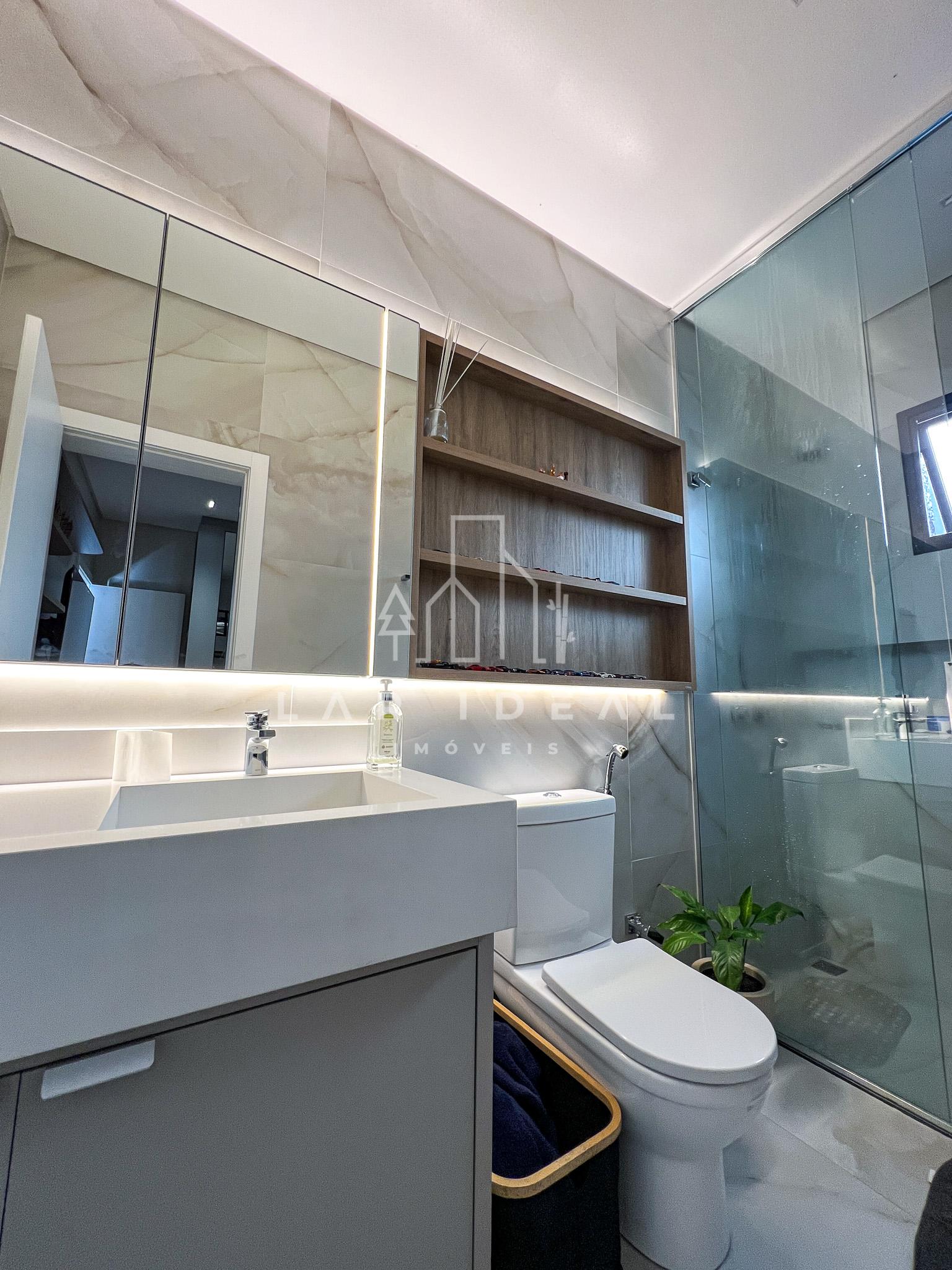 Magnífica Casa Mobiliada no Condomínio Safira com 03 Suítes