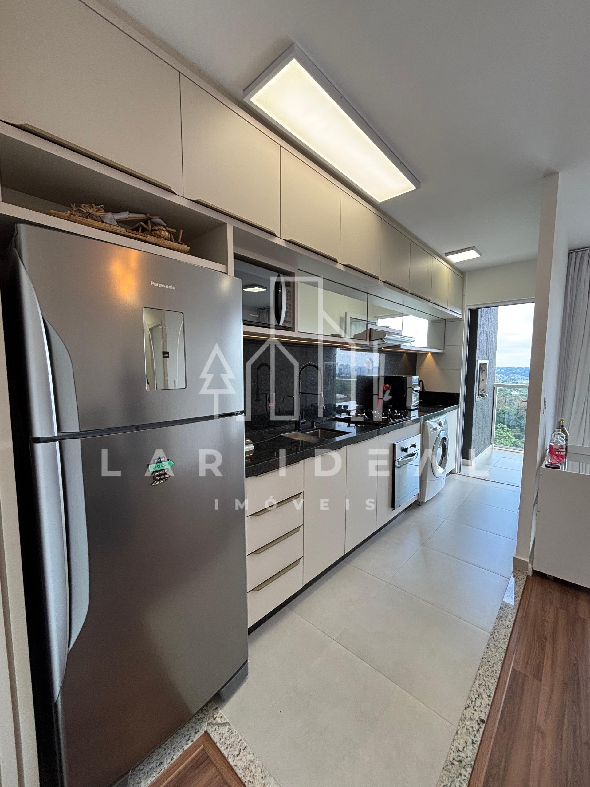 Apartamento novo semimobiliado à venda no Royal Legacy na Vila Yolanda em Foz
