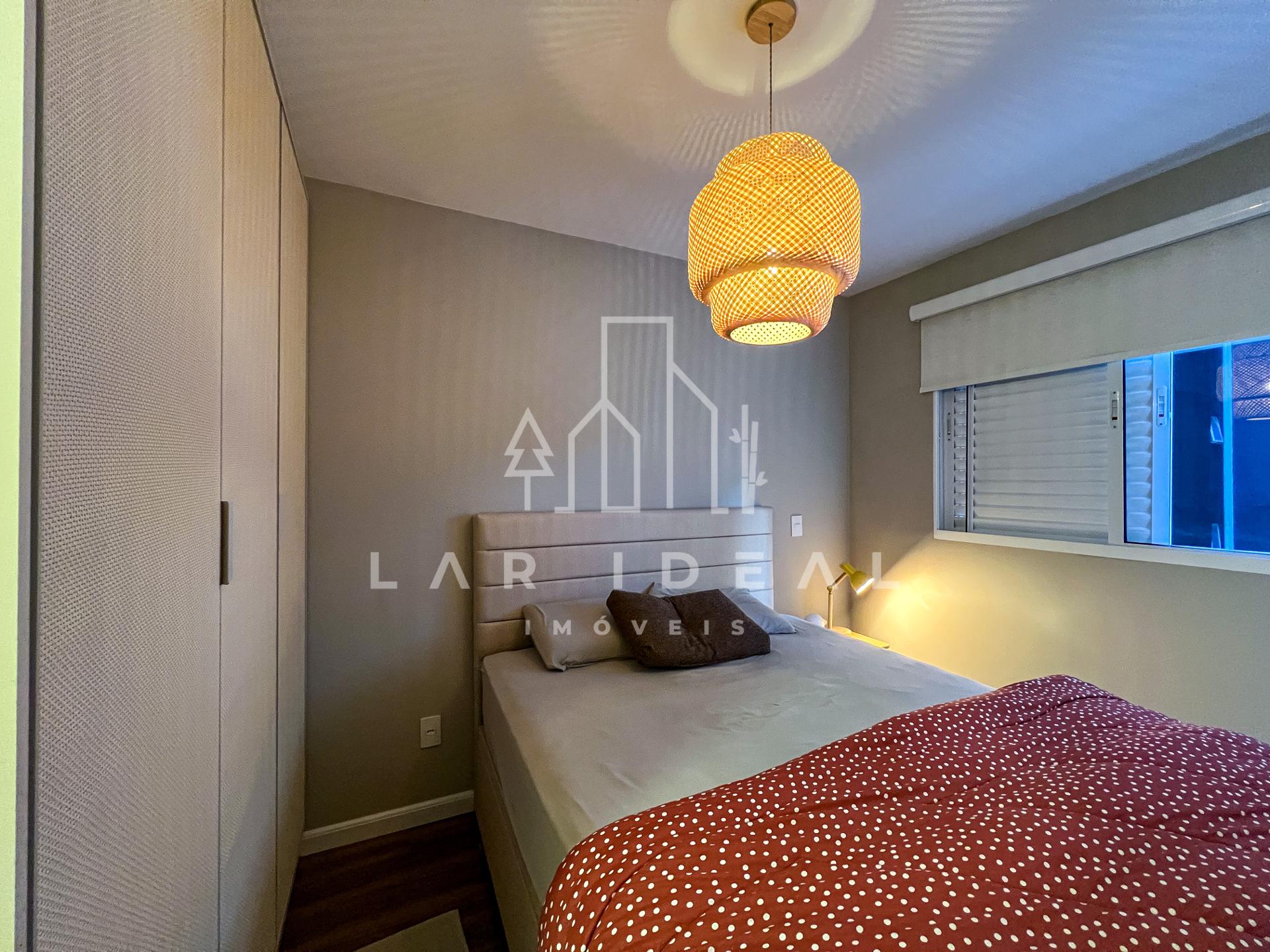 Apartamento semimobiliado para Airbnb à venda no condomínio Royal Legacy em Foz