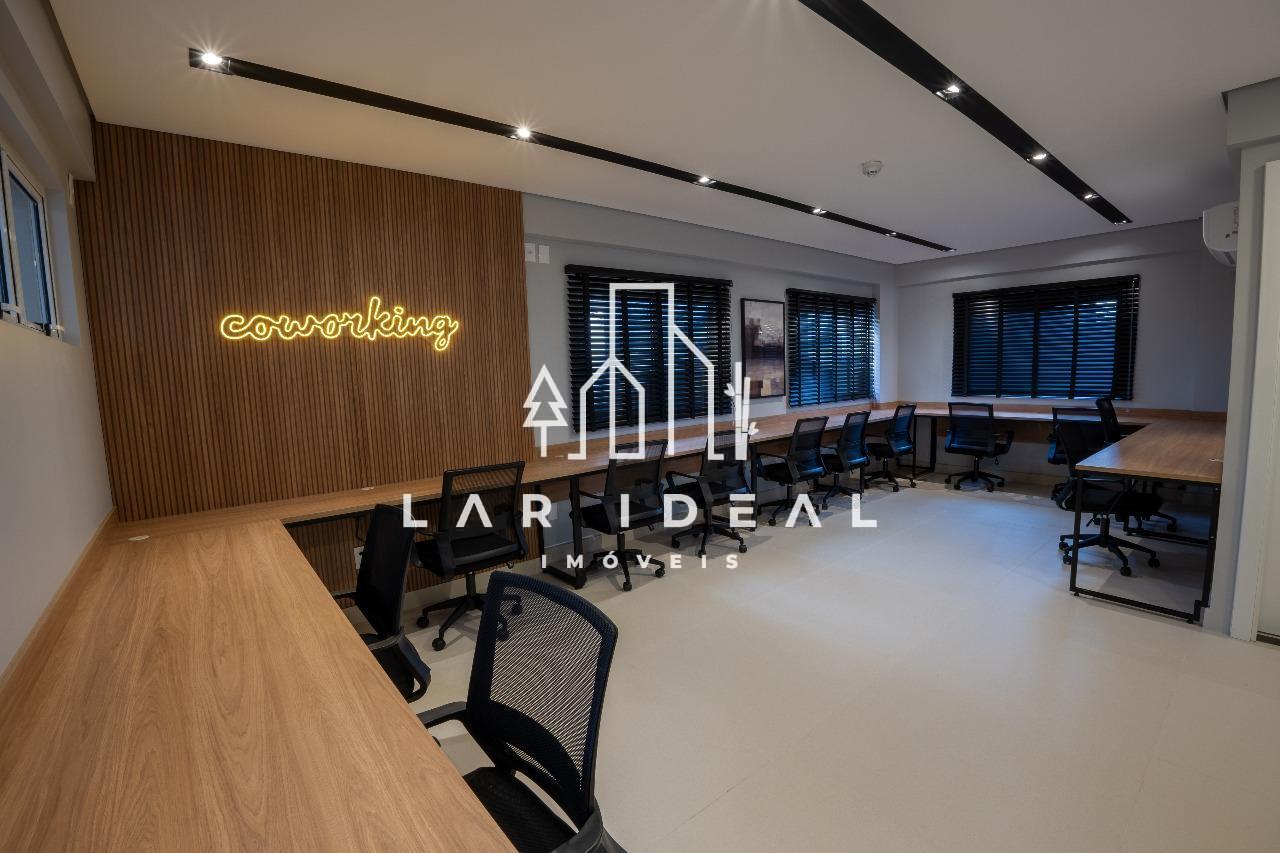 Apartamento semimobiliado para Airbnb à venda no condomínio Royal Legacy em Foz