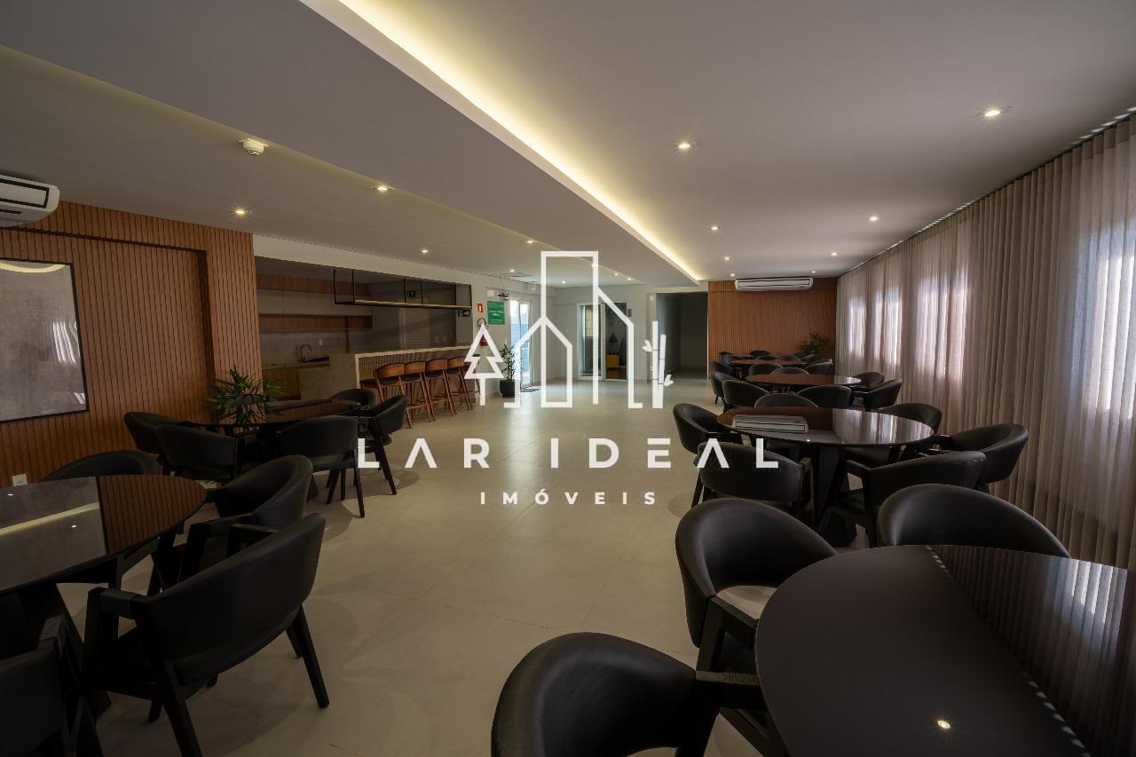 Apartamento semimobiliado para Airbnb à venda no condomínio Royal Legacy em Foz