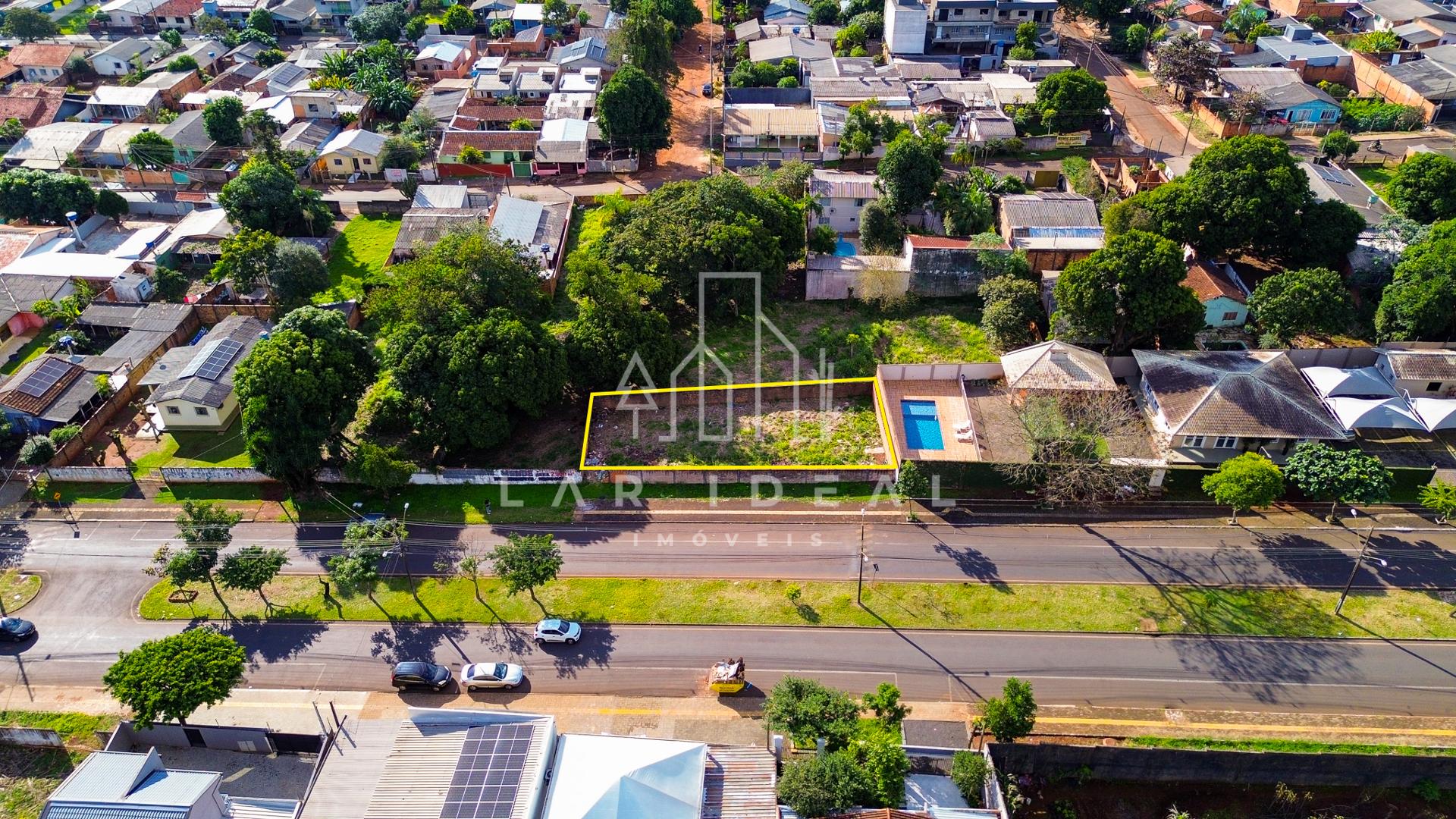 Terreno Comercial com 395,60m² na Av. Safira em frente ao Muff...
