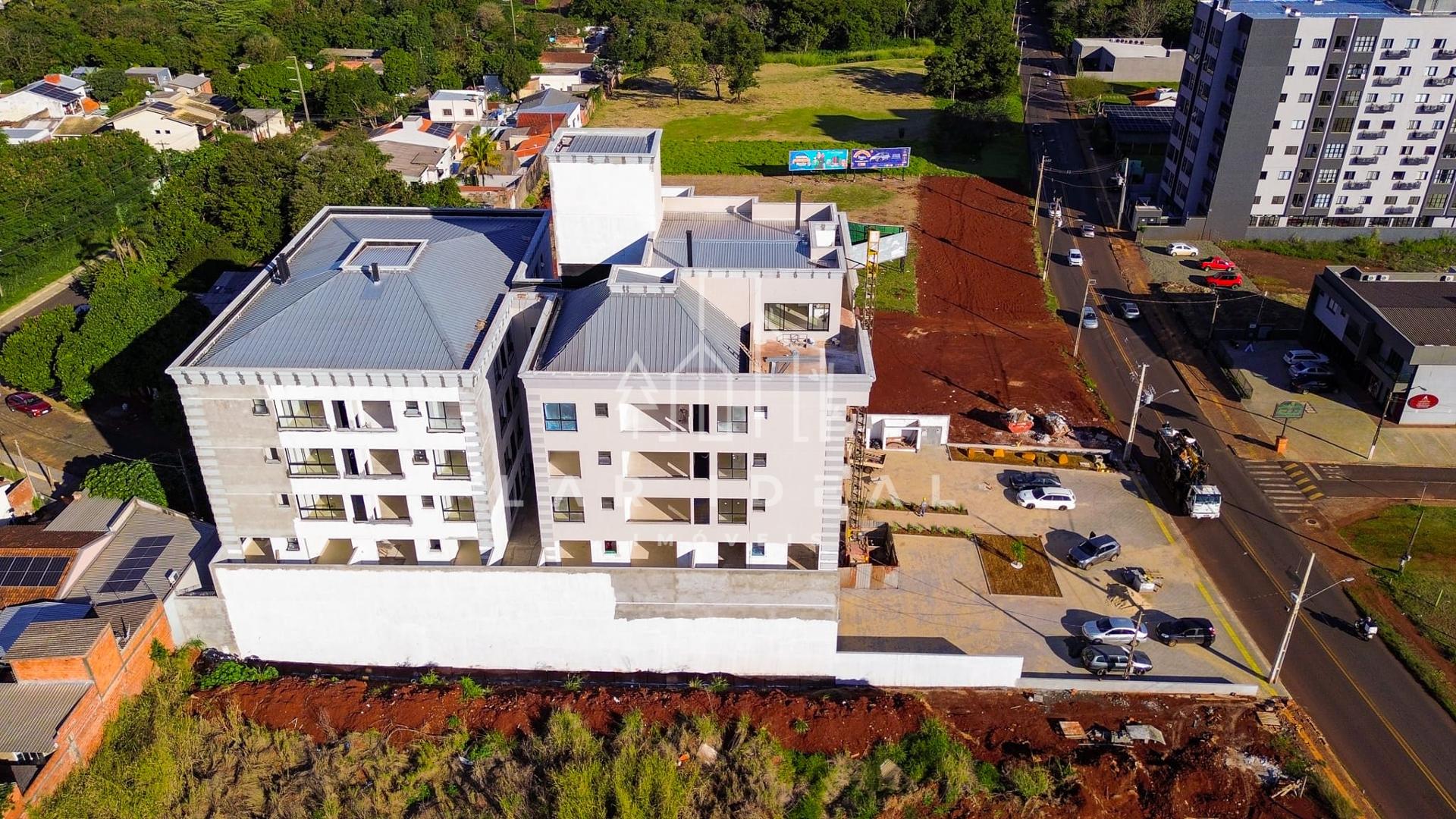 Apt com 2 Quartos e 1 Suite, 2 vagas de garagem, Entrada e Par...