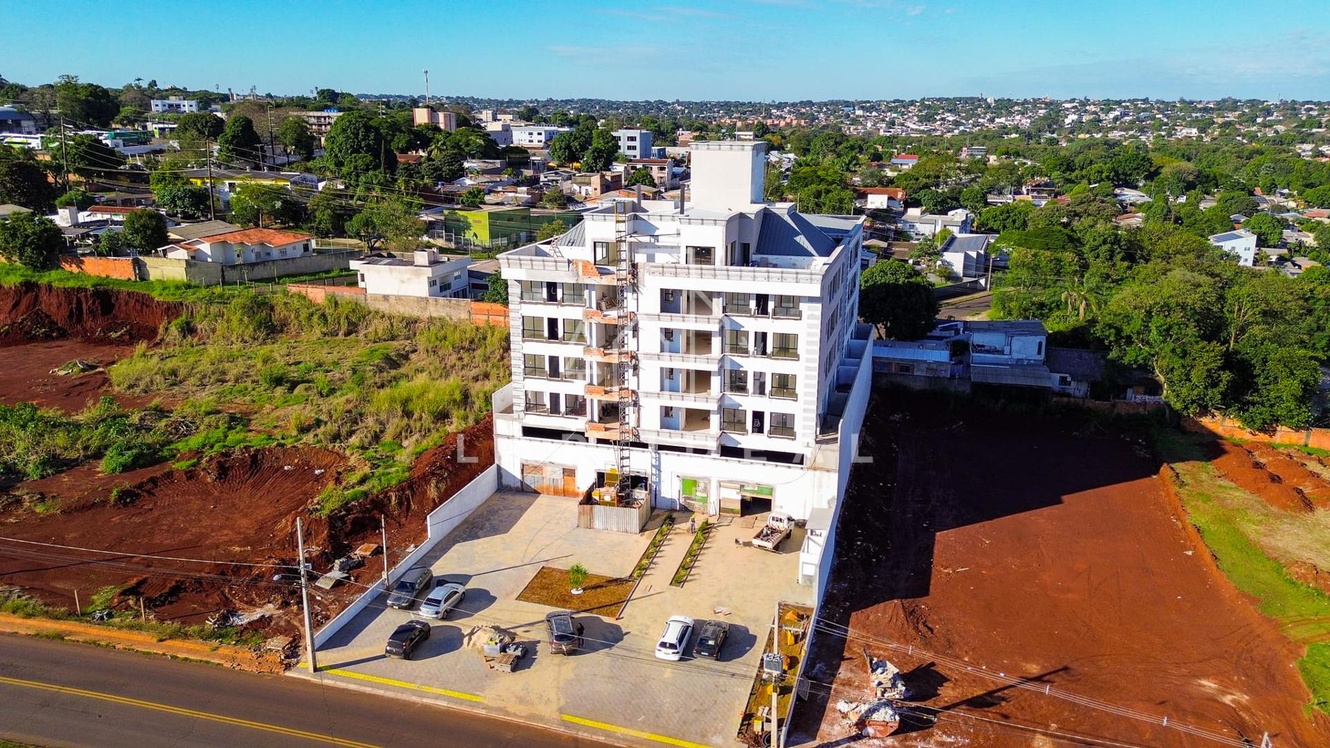 Sala comercial no Edifício Le Classic, próximo à Rodoviária, com Entrada e Saldo parcelado