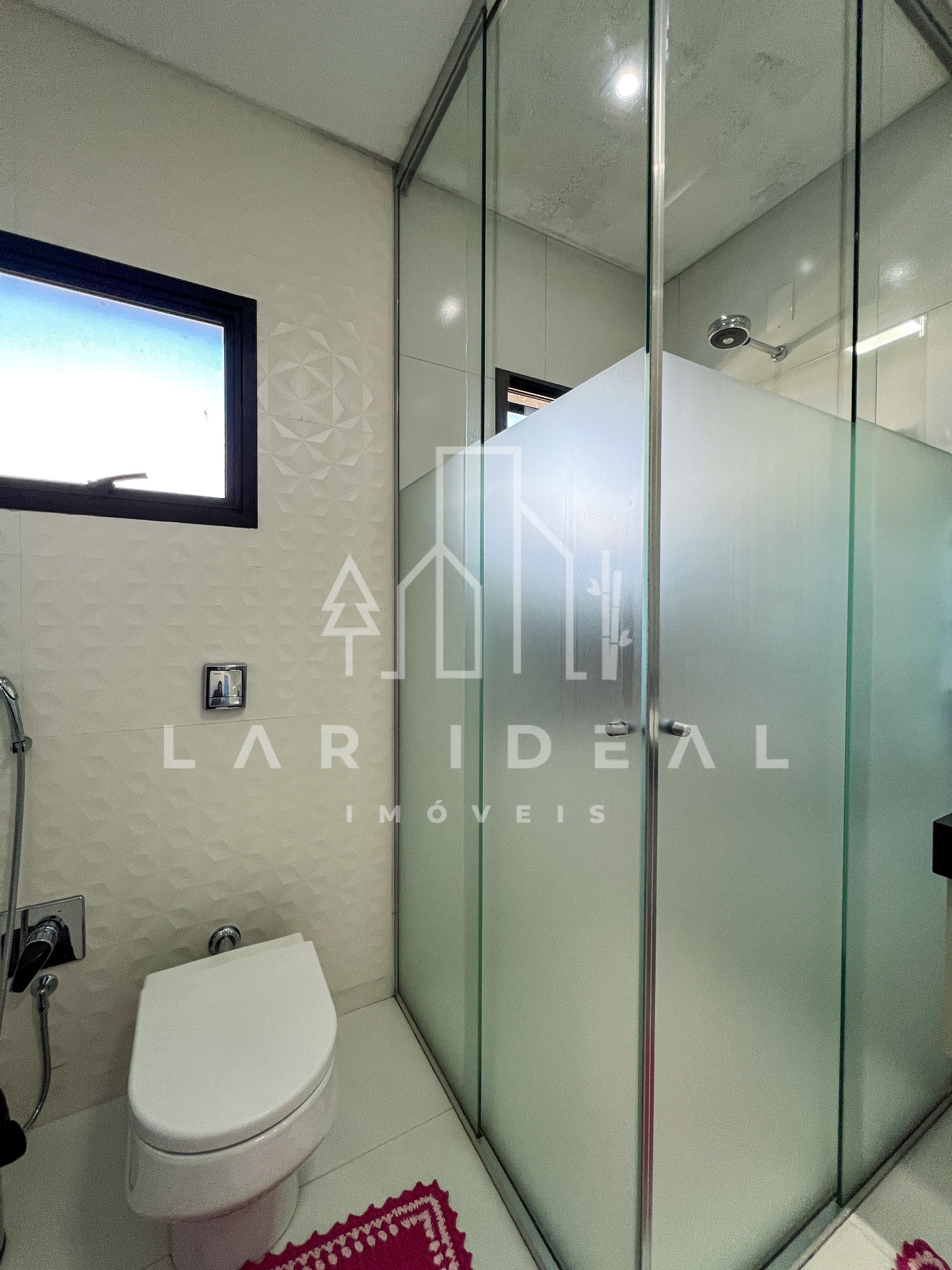 Sobrado de Luxo no Cond. Terras Alpha II, mobiliado, com 3 suites, área gourmet e piscina