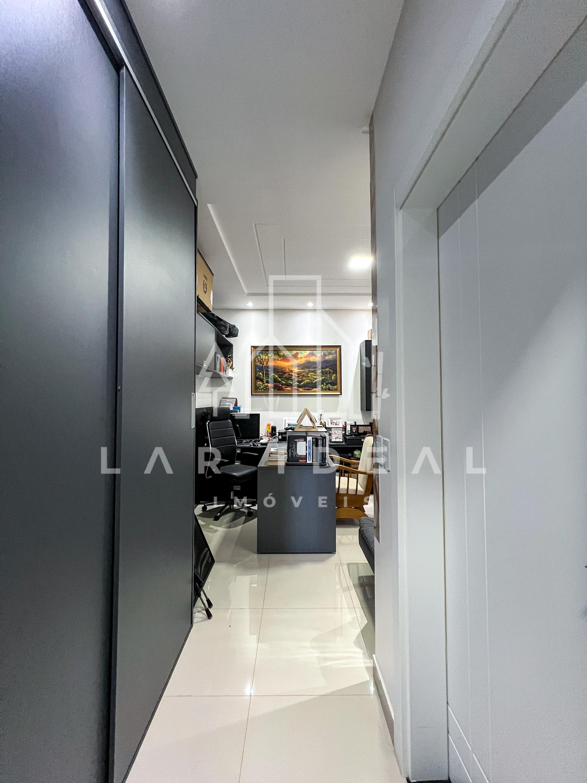 Sobrado de Luxo no Cond. Terras Alpha II, mobiliado, com 3 suites, área gourmet e piscina
