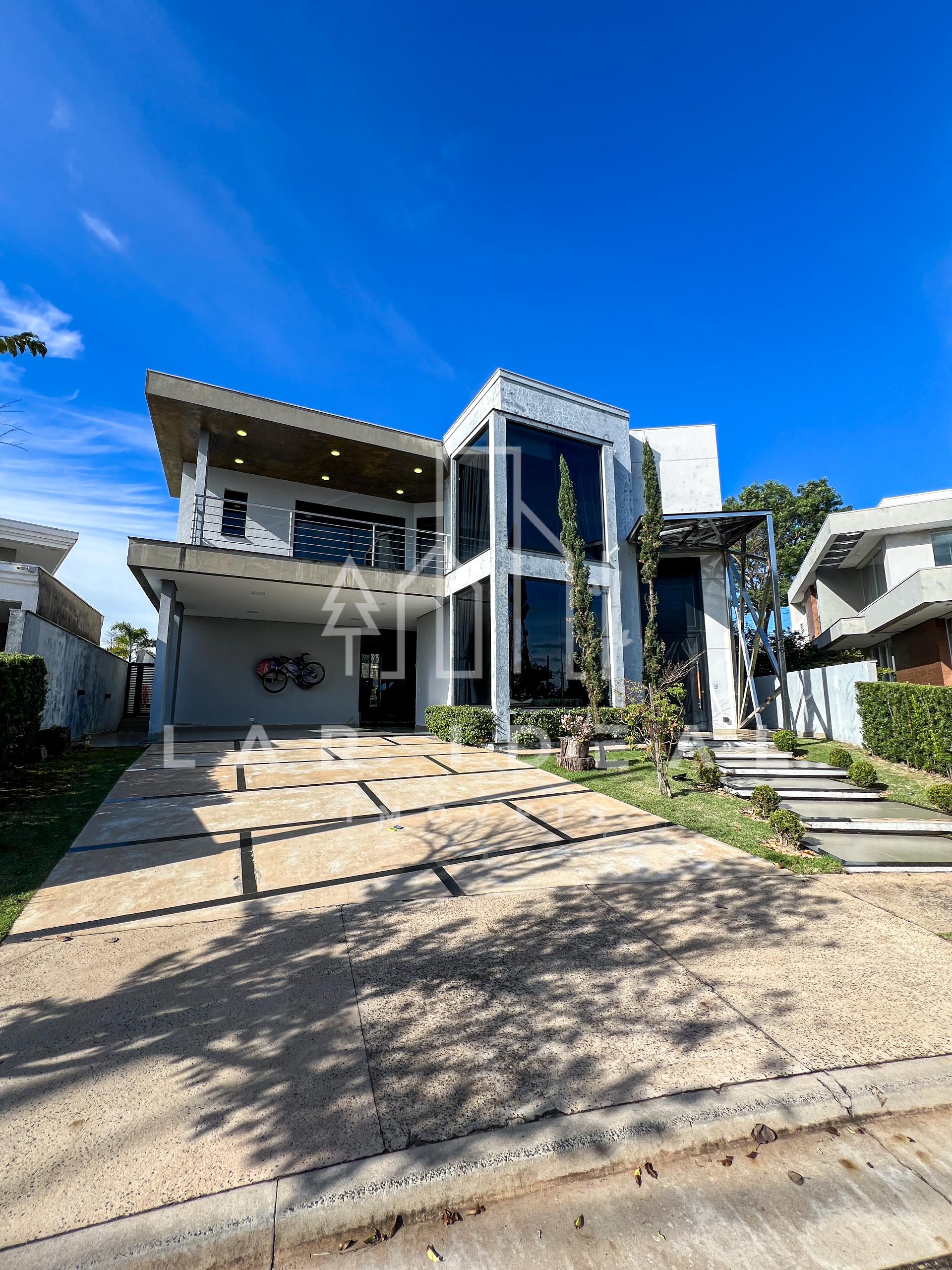 Sobrado de Luxo no Cond. Terras Alpha II, mobiliado, com 3 suites, área gourmet e piscina