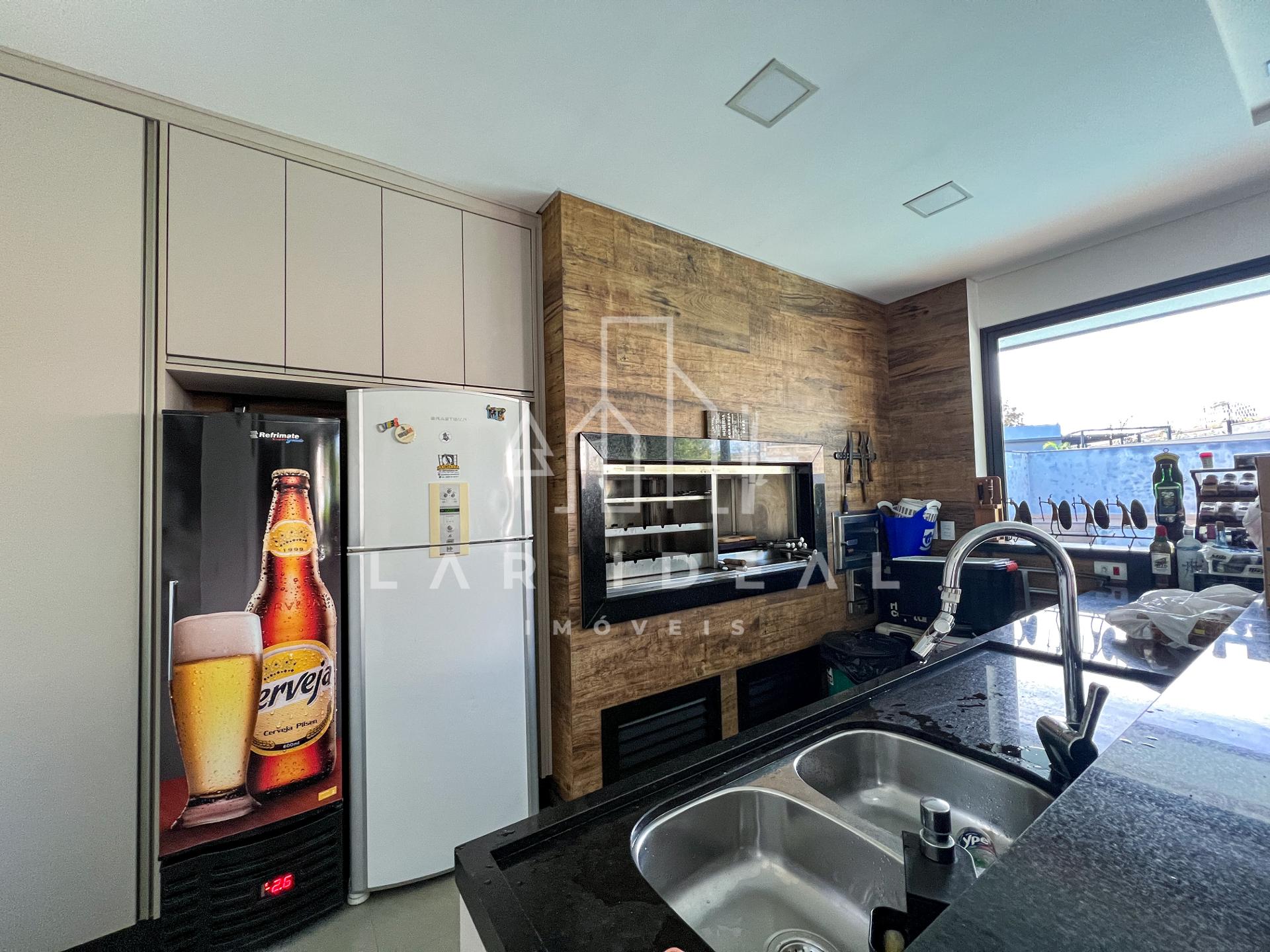 Sobrado de Luxo no Cond. Terras Alpha II, mobiliado, com 3 suites, área gourmet e piscina