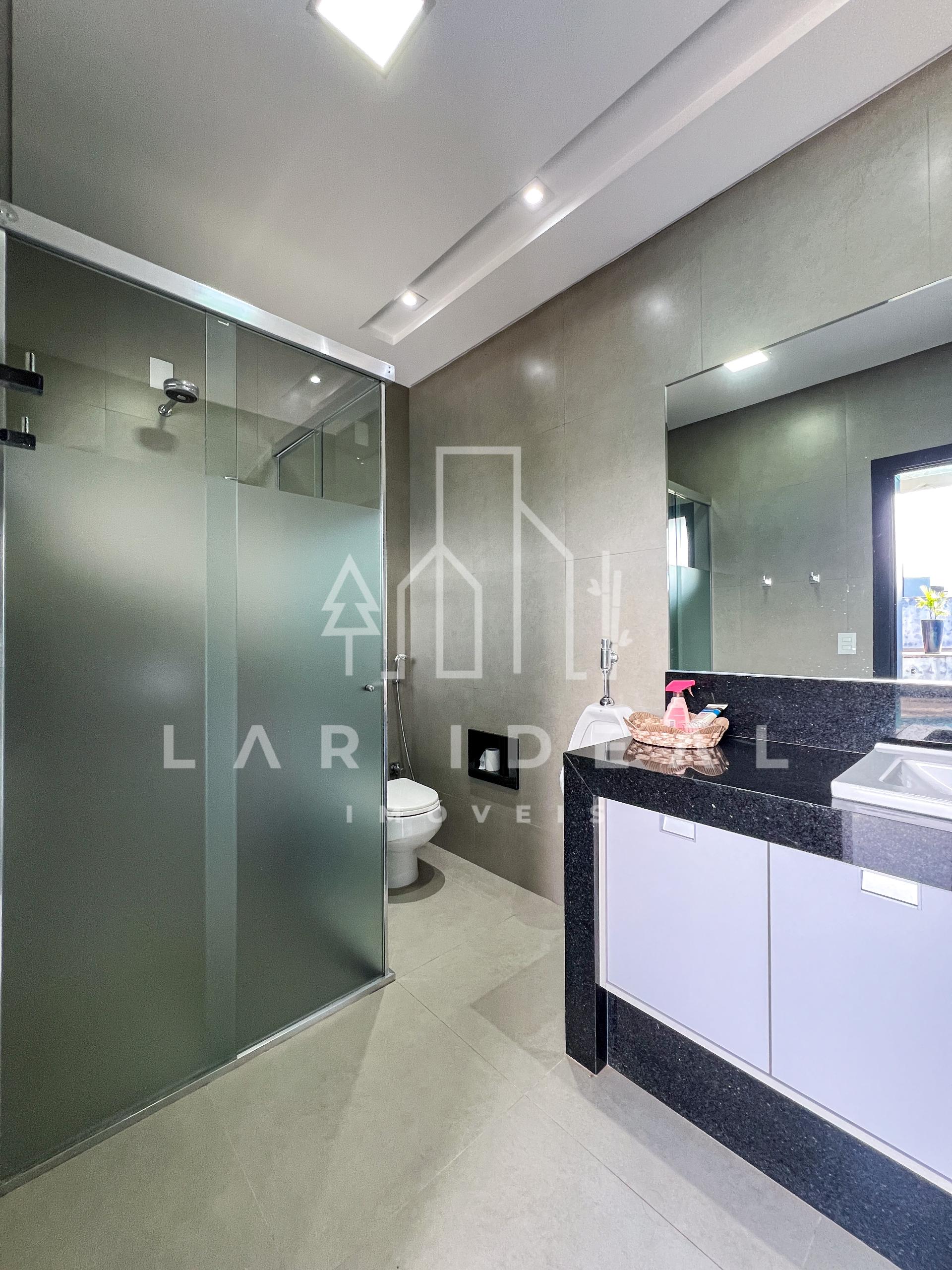 Sobrado de Luxo no Cond. Terras Alpha II, mobiliado, com 3 suites, área gourmet e piscina