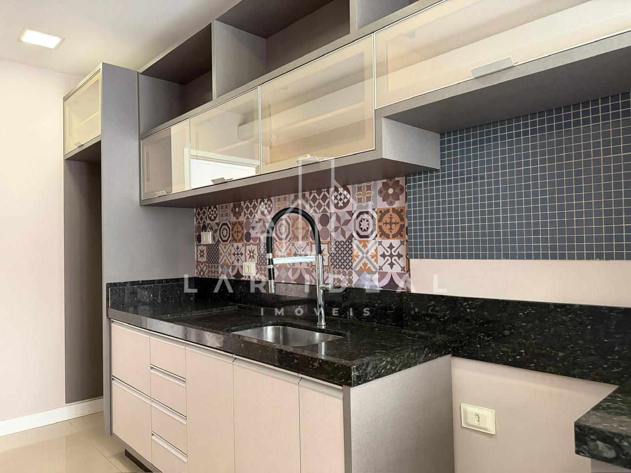 Apartamento com 1 sute master e um quarto venda no centro de Foz do Iguau