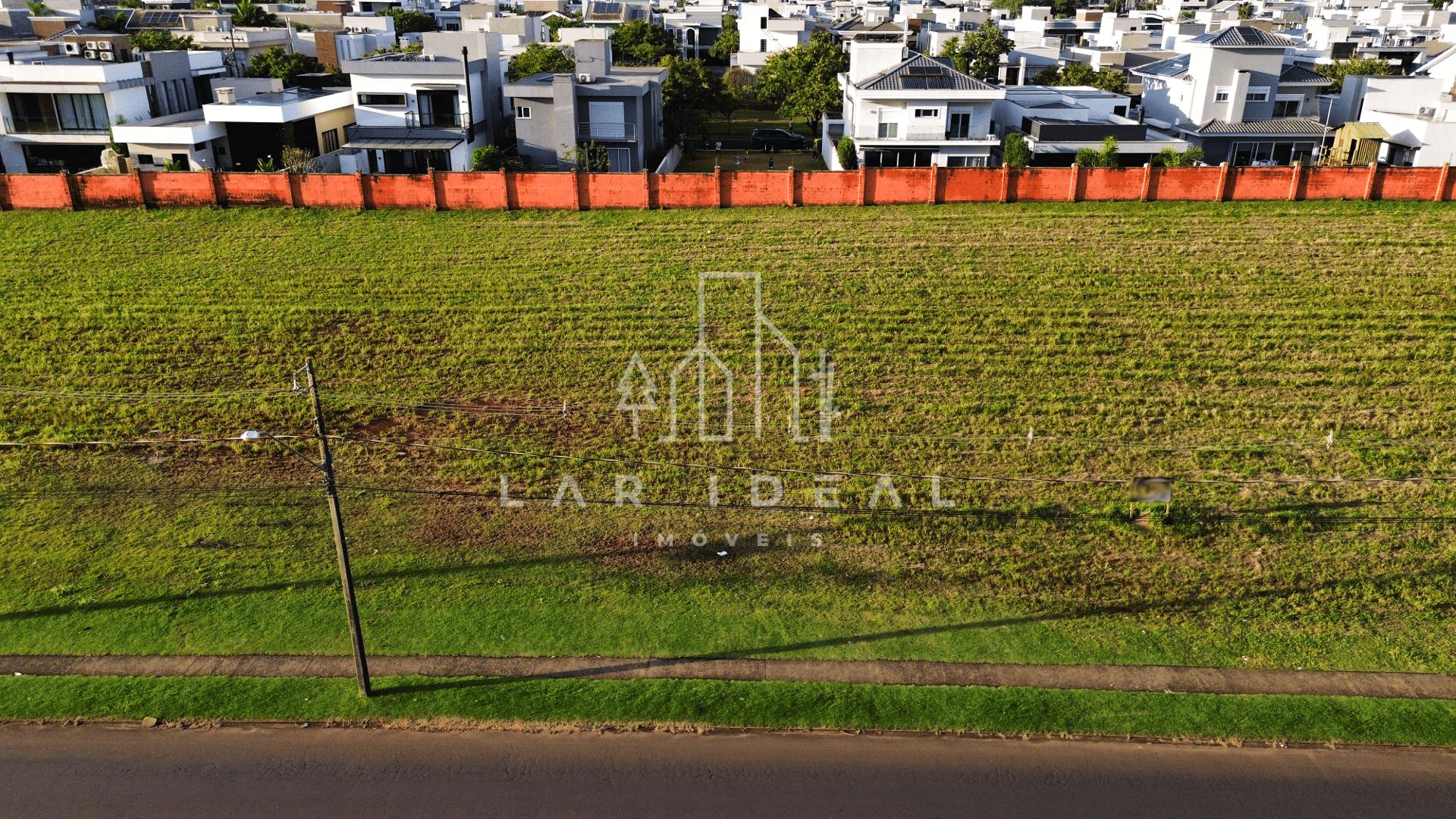 Terreno exclusivo na área comercial do Condomínio Terras Alpha...