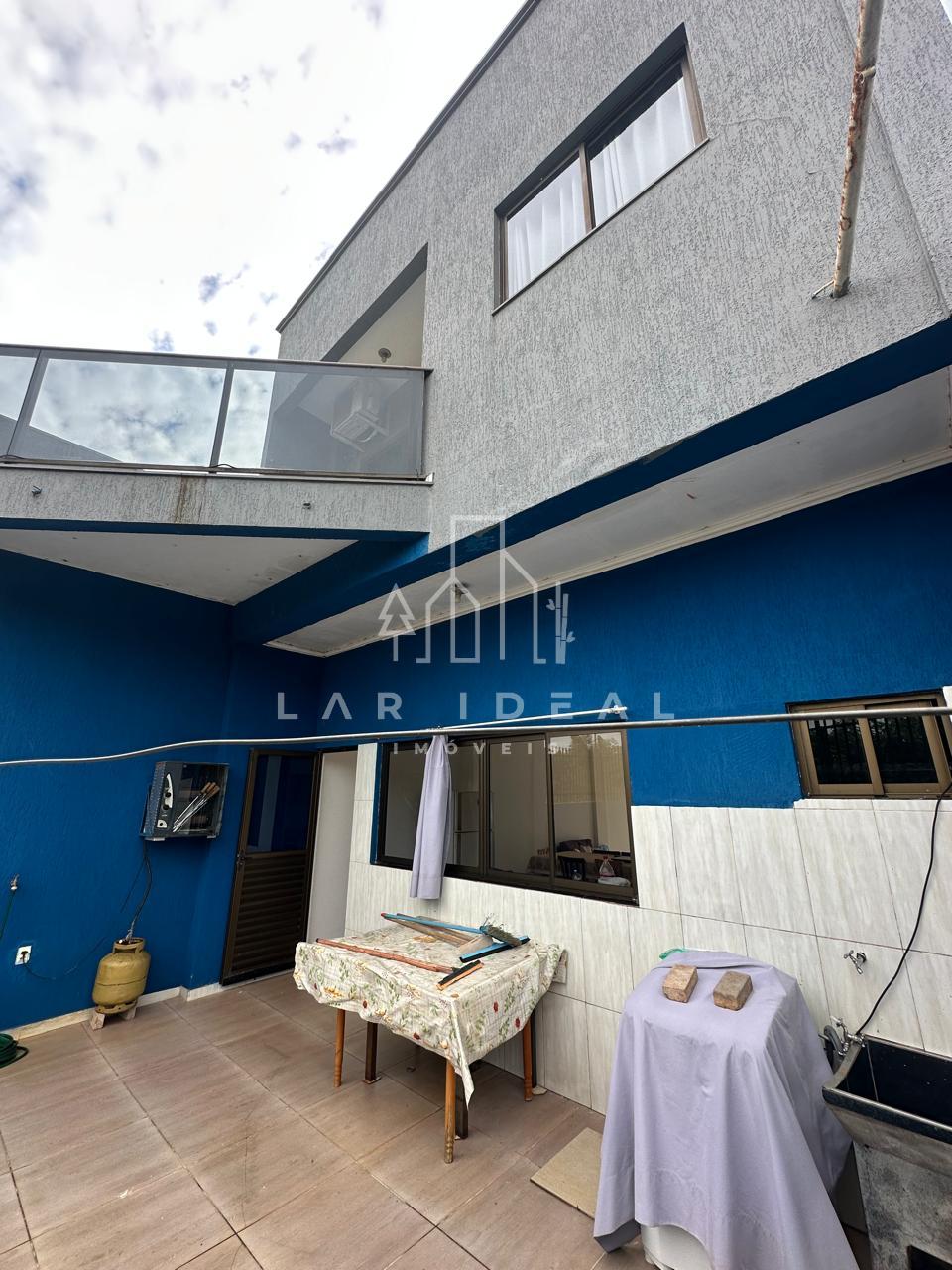 Sobrado em Condominio Fechado em Três Lagoas com 3 quartos, 1 suíte e espaço nos fundos