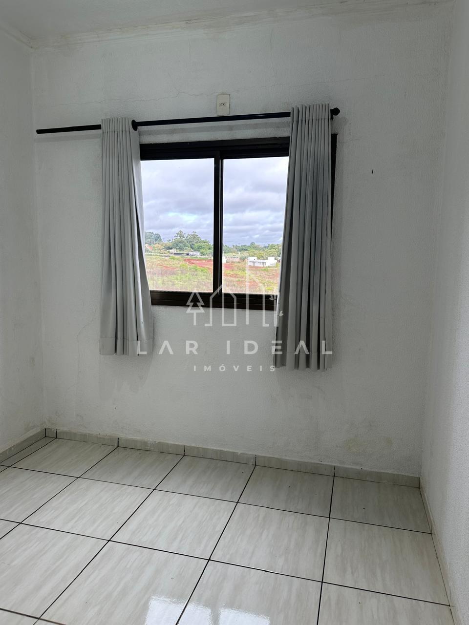 Sobrado em Condominio Fechado em Três Lagoas com 3 quartos, 1 suíte e espaço nos fundos