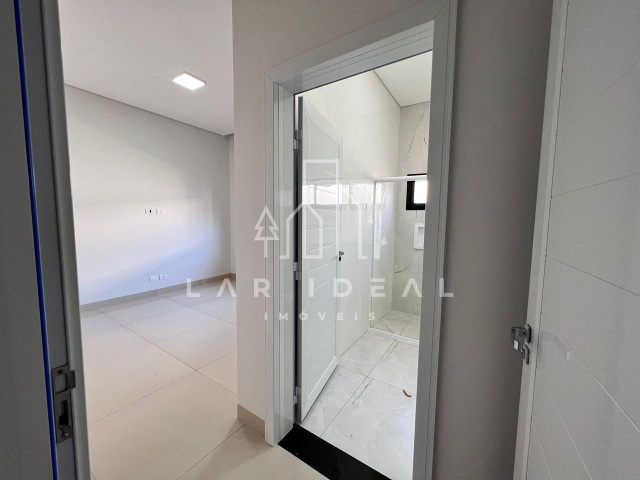 Casa de alto padrao no Condominio Vale Verde, com 3 suites, espaco gourmet e piscina
