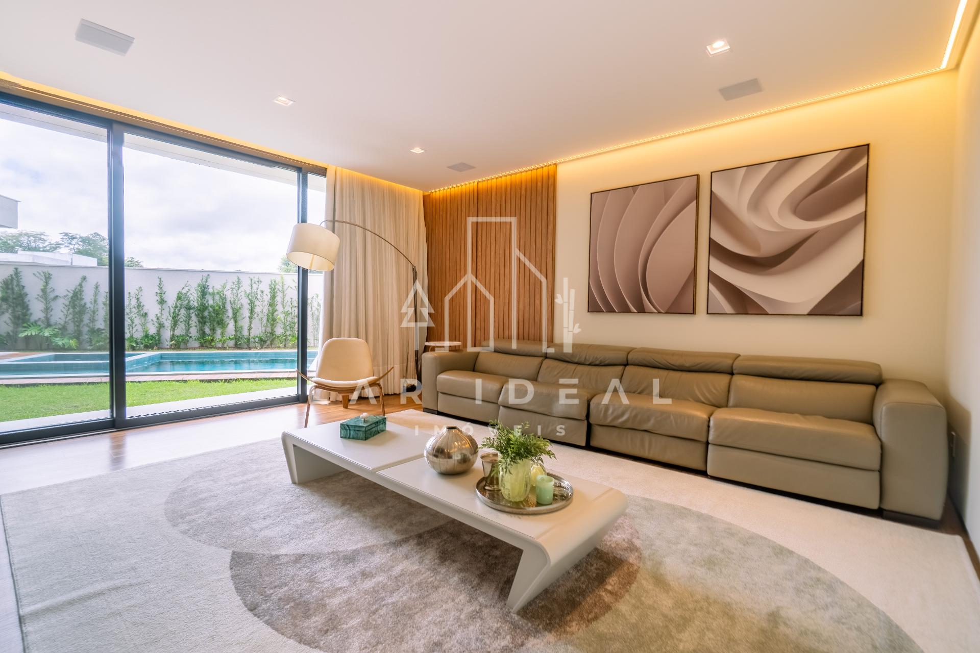 Sofisticao e Exclusividade em uma Residncia nica no Cond. Royal Boulevard - Fase 2