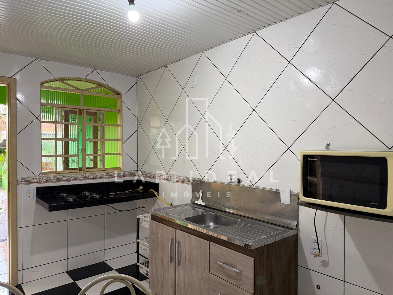 Casa mobiliada para locação no Campos do Iguaçu com dois quartos