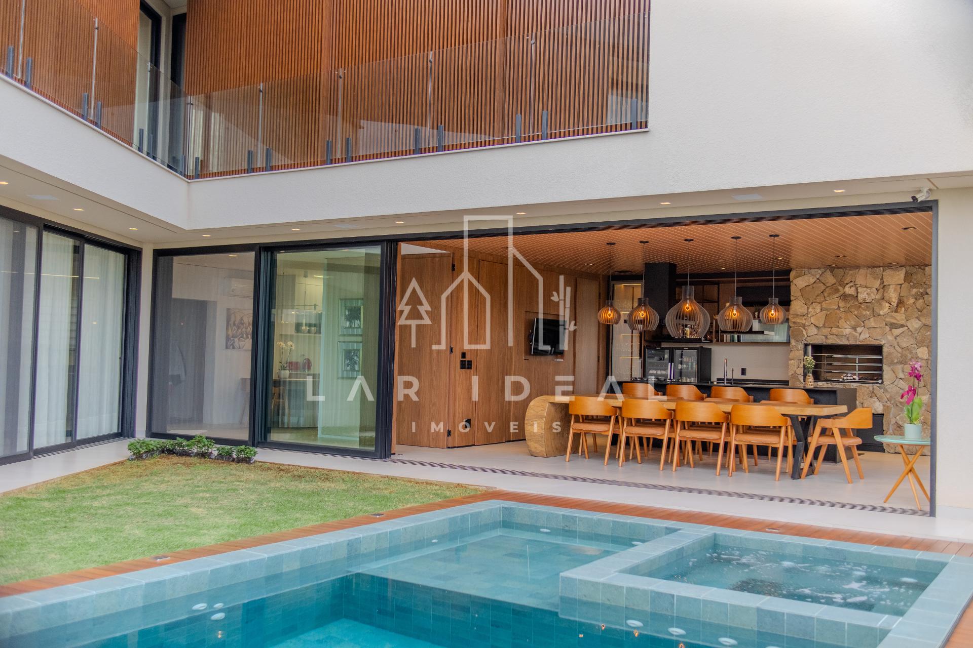 Sofisticação e Exclusividade em uma Residência Única no Cond. Royal Boulevard - Fase 2