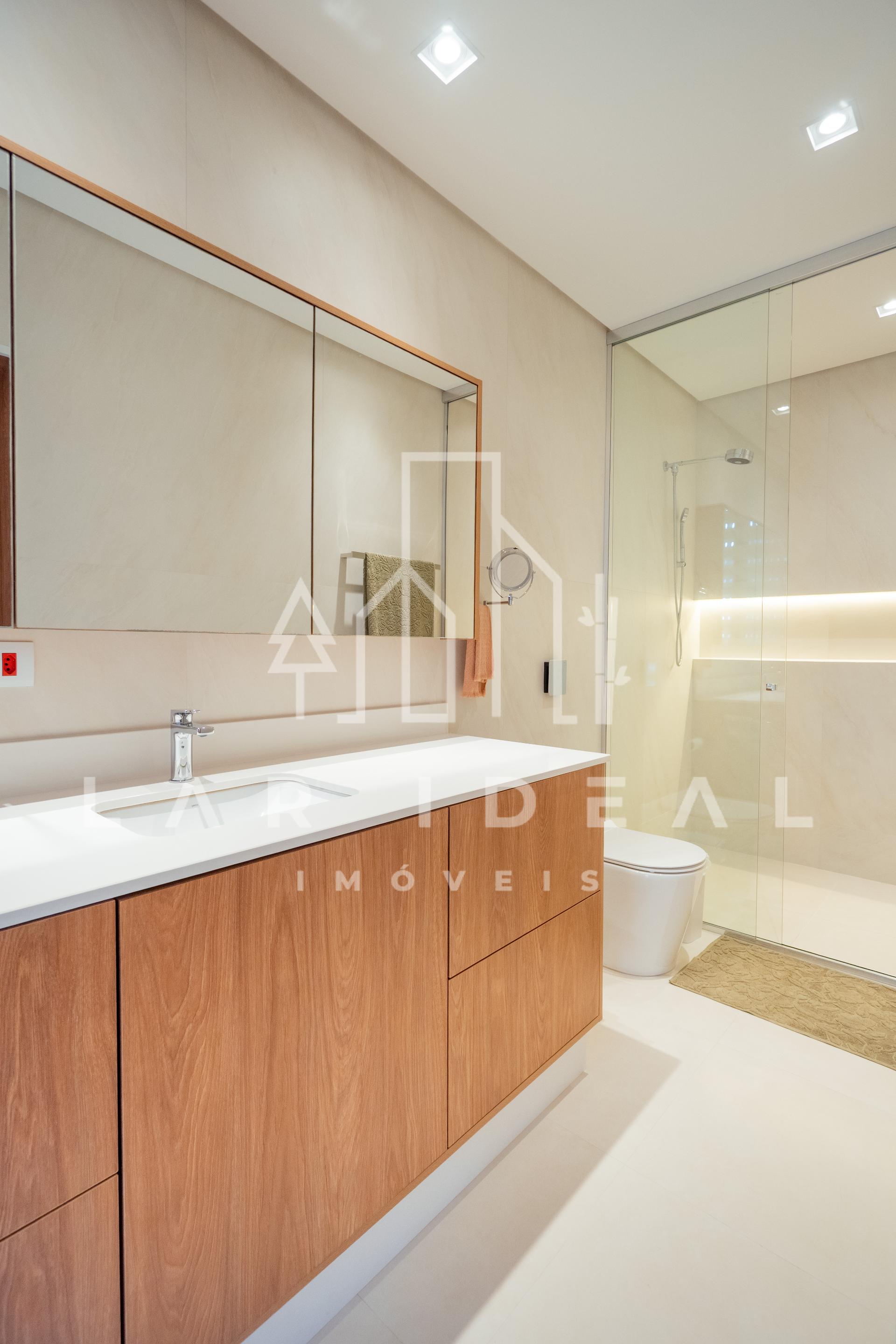 Sofisticação e Exclusividade em uma Residência Única no Cond. Royal Boulevard - Fase 2