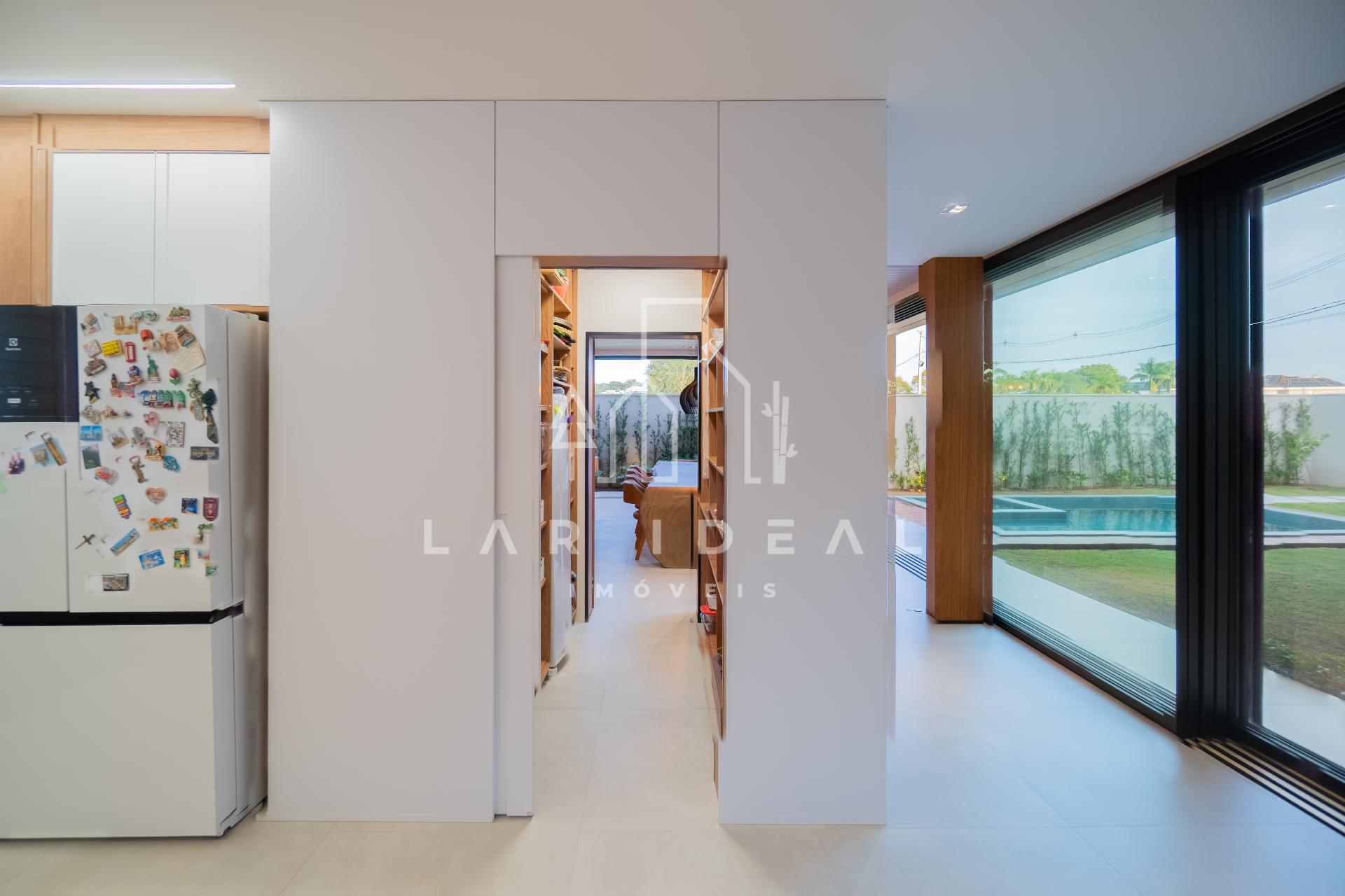 Sofisticação e Exclusividade em uma Residência Única no Cond. Royal Boulevard - Fase 2