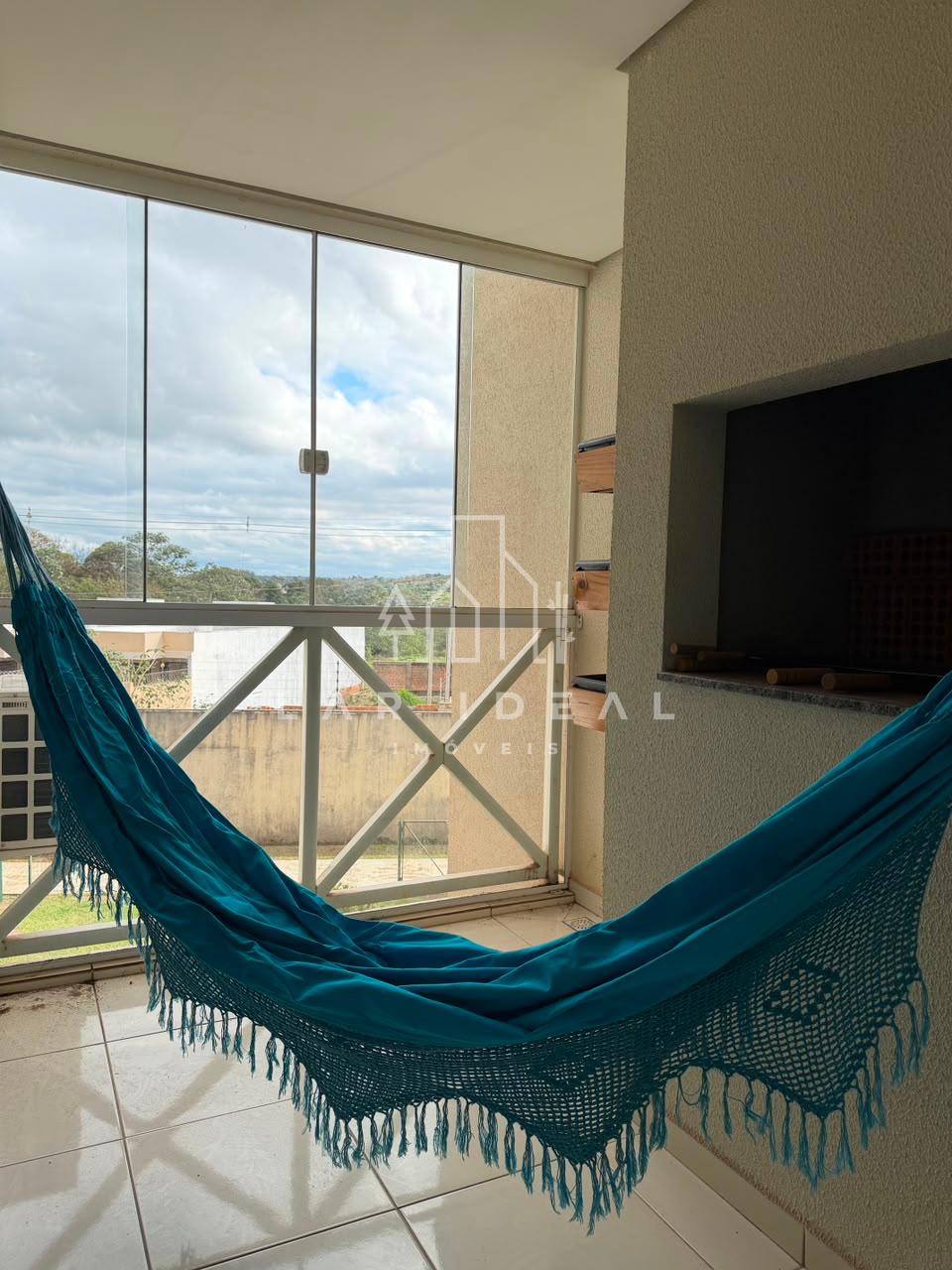 Apartamento pronto pra morar no Residencial Angatu, com 2 quartos e sacada com churrasqueira