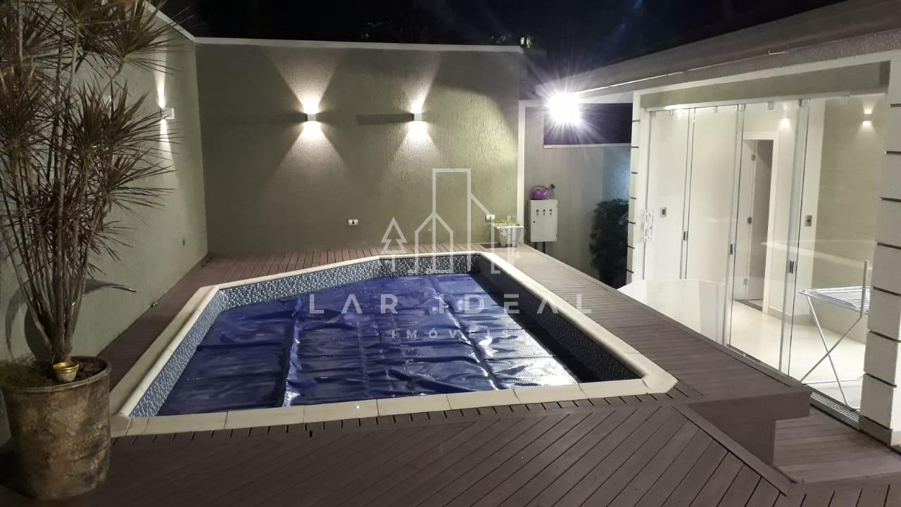 Sobrado semi mobiliado no Condomínio Country Iguaçu na Vila Maracanã