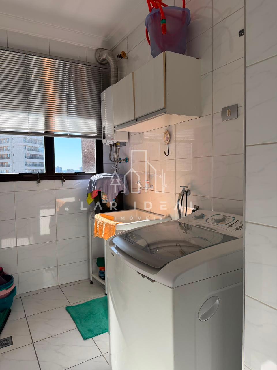 Apartamento Semimobiliado à venda no Edificio Maison Classic