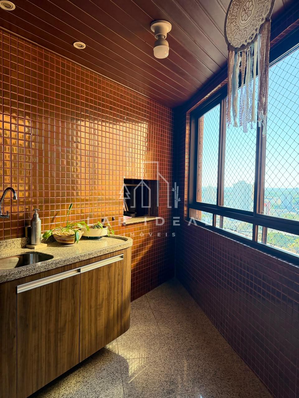 Apartamento Semimobiliado à venda no Edificio Maison Classic