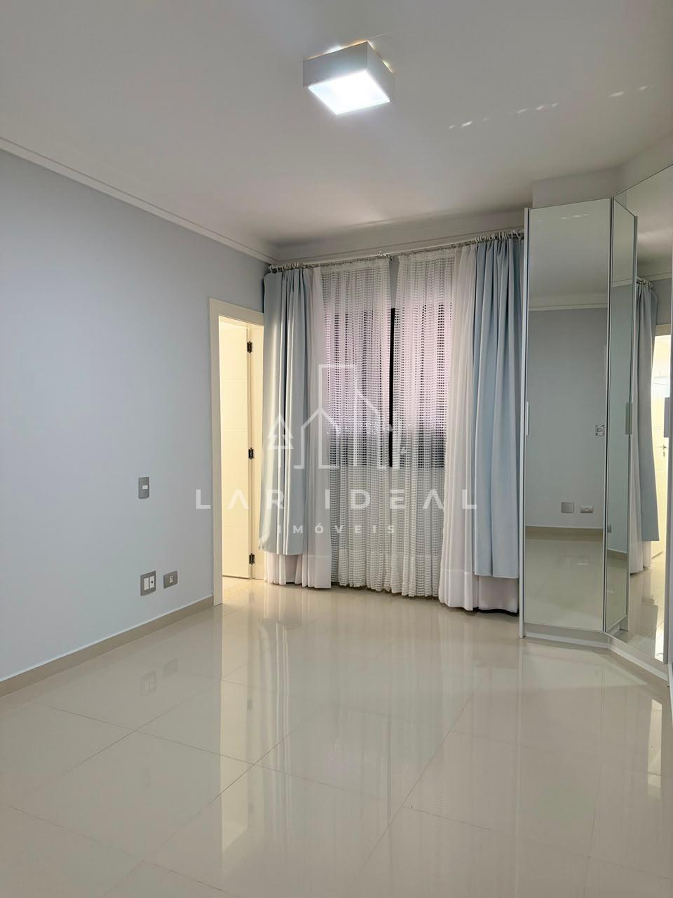 Apartamento Semimobiliado à venda no Edificio Maison Classic